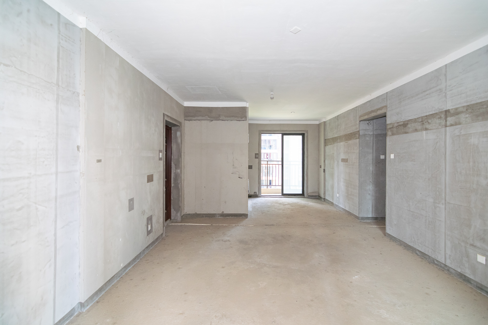 华润桃源里  4室2厅2卫    82.8万 华润桃源里  4室2厅2卫    82.8万客厅