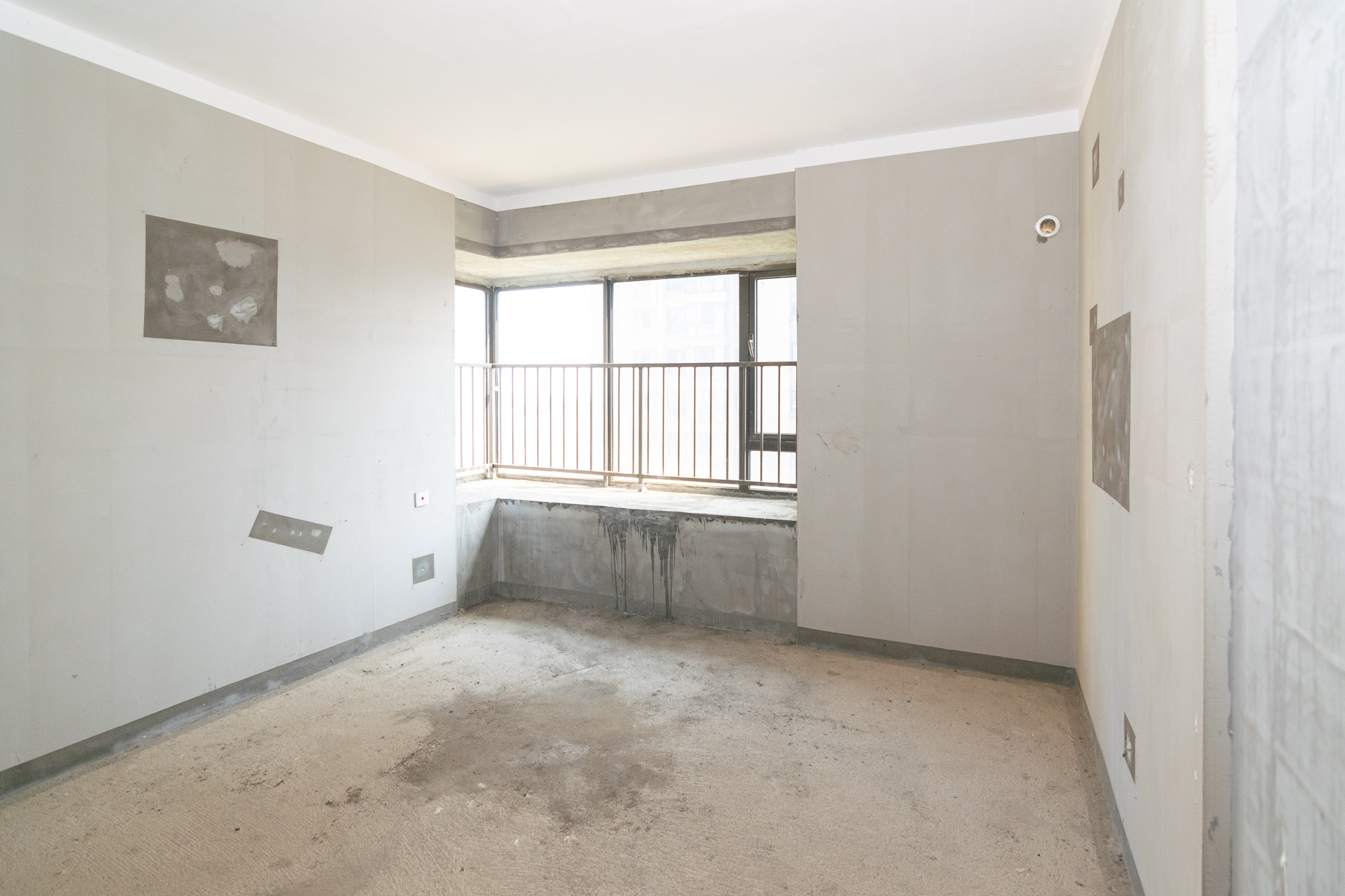 华润桃源里  4室2厅2卫    82.8万 华润桃源里  4室2厅2卫    82.8万卧室