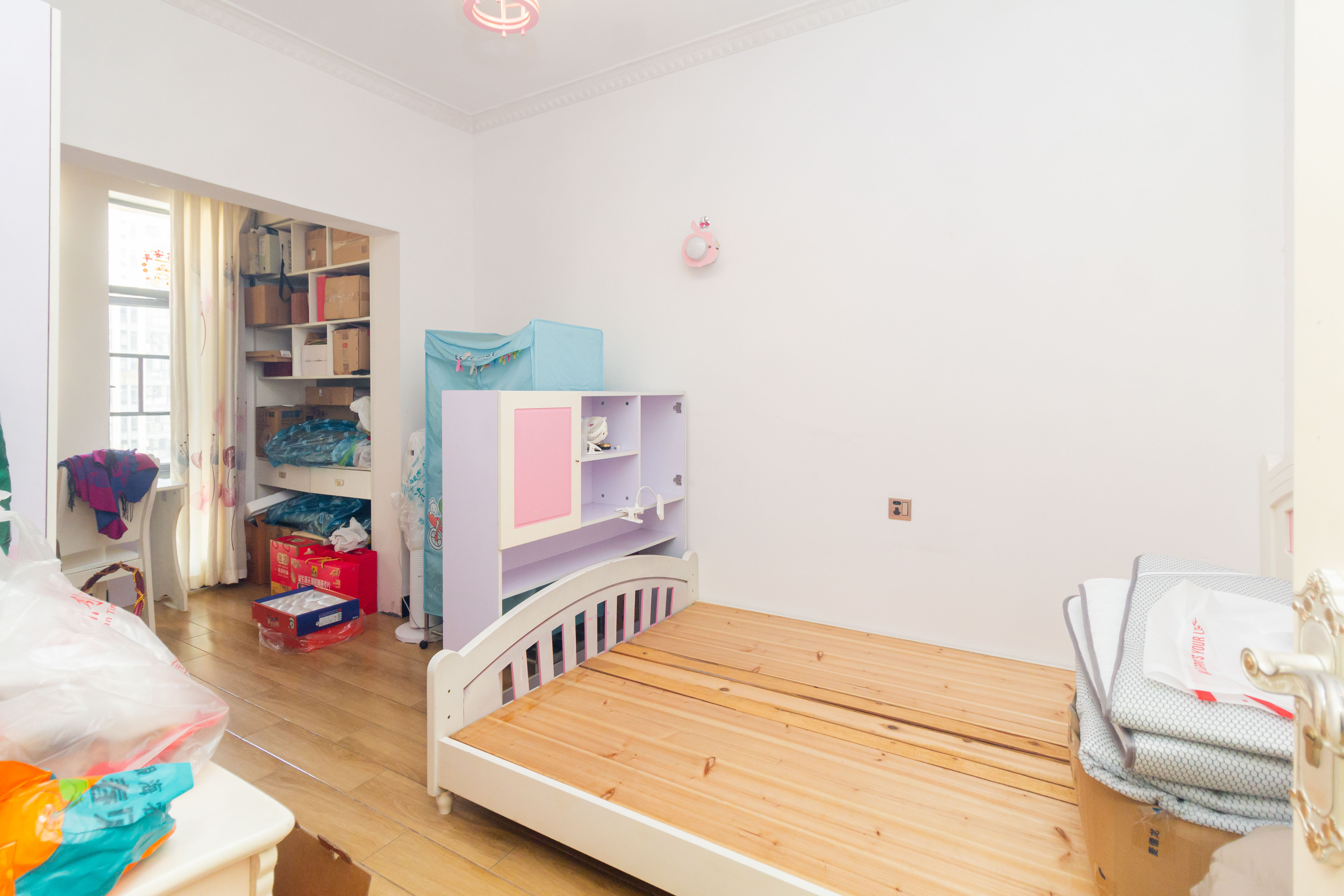 中房瑞致国际  3室2厅2卫    110.0万 中房瑞致国际  3室2厅2卫    110.0万卧室