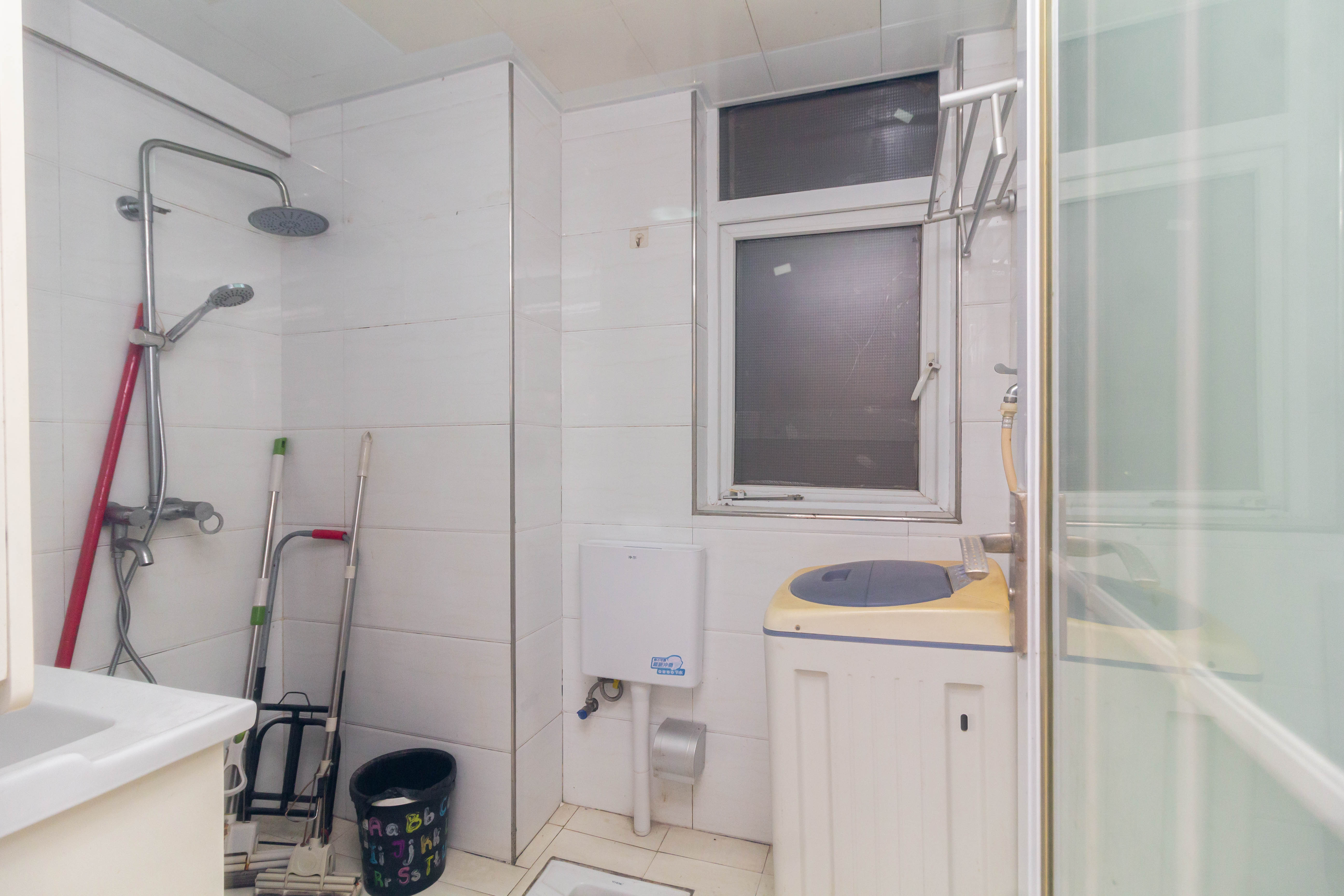 爵士湘  1室1厅1卫    26.0万 爵士湘  1室1厅1卫    26.0万卫生间