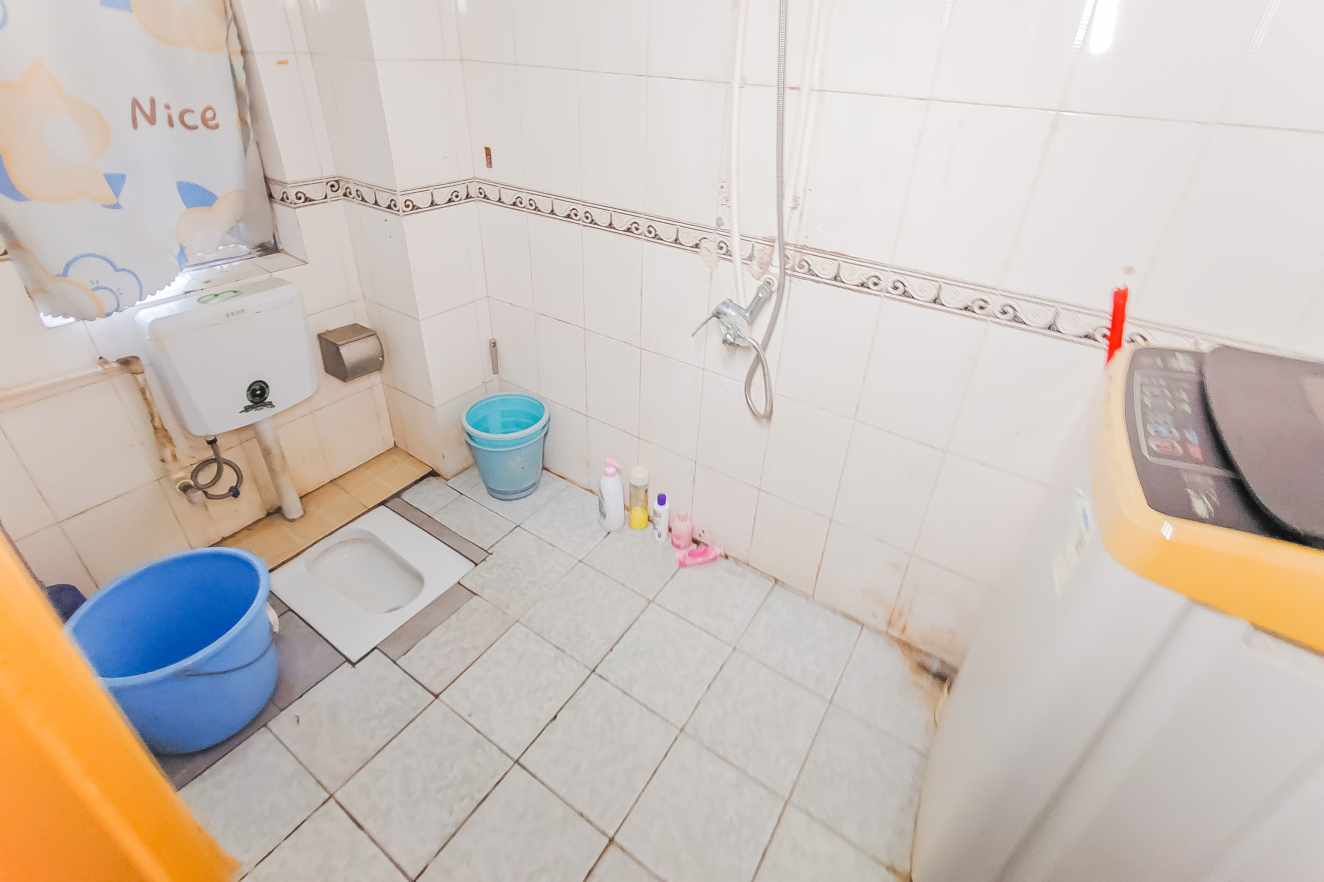 南沙公寓 3室2厅1卫 60.0万 南沙公寓 3室2厅1卫 60.0万卫生间