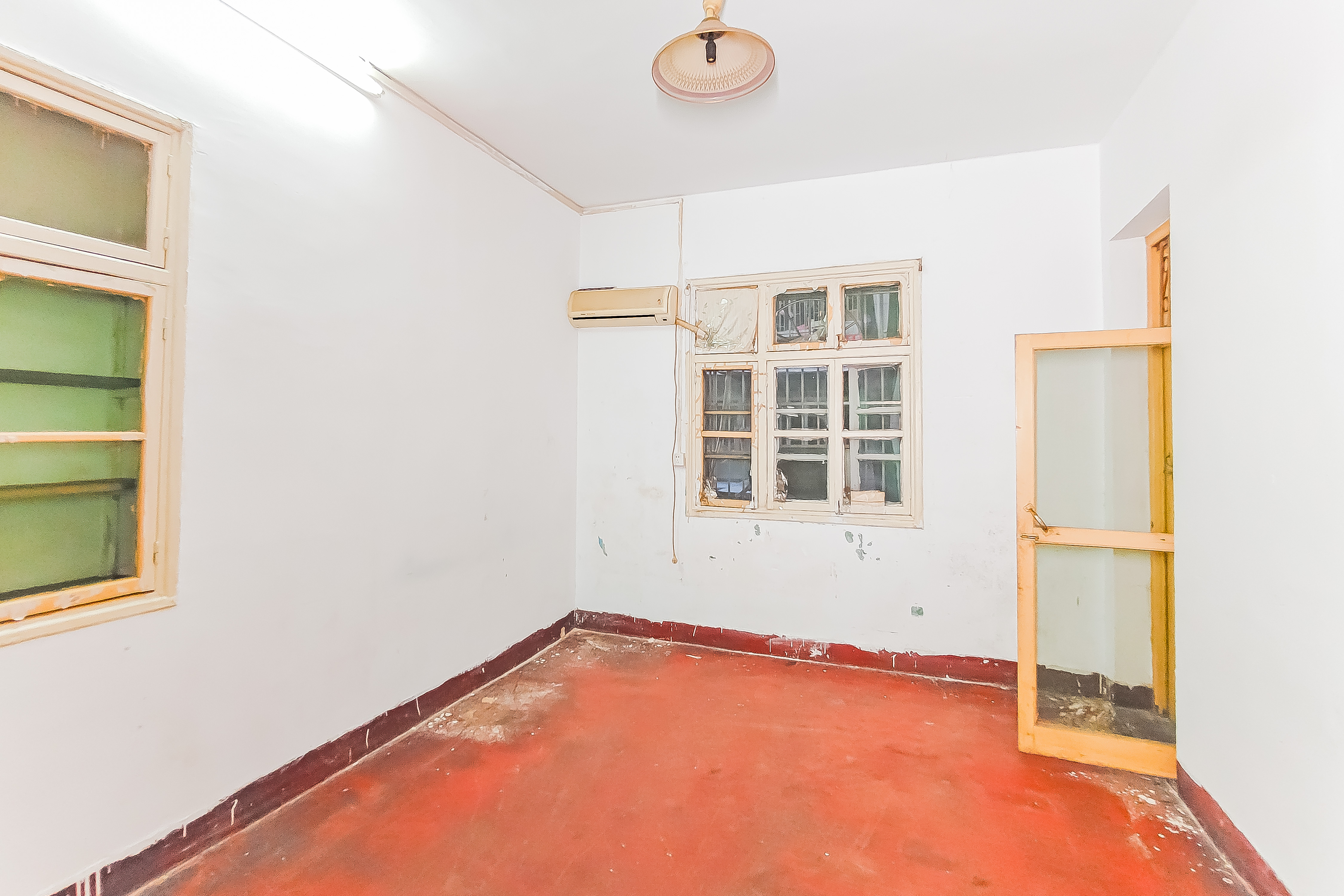 湘农桥社区  2室2厅1卫    60.0万 湘农桥社区  2室2厅1卫    60.0万客厅