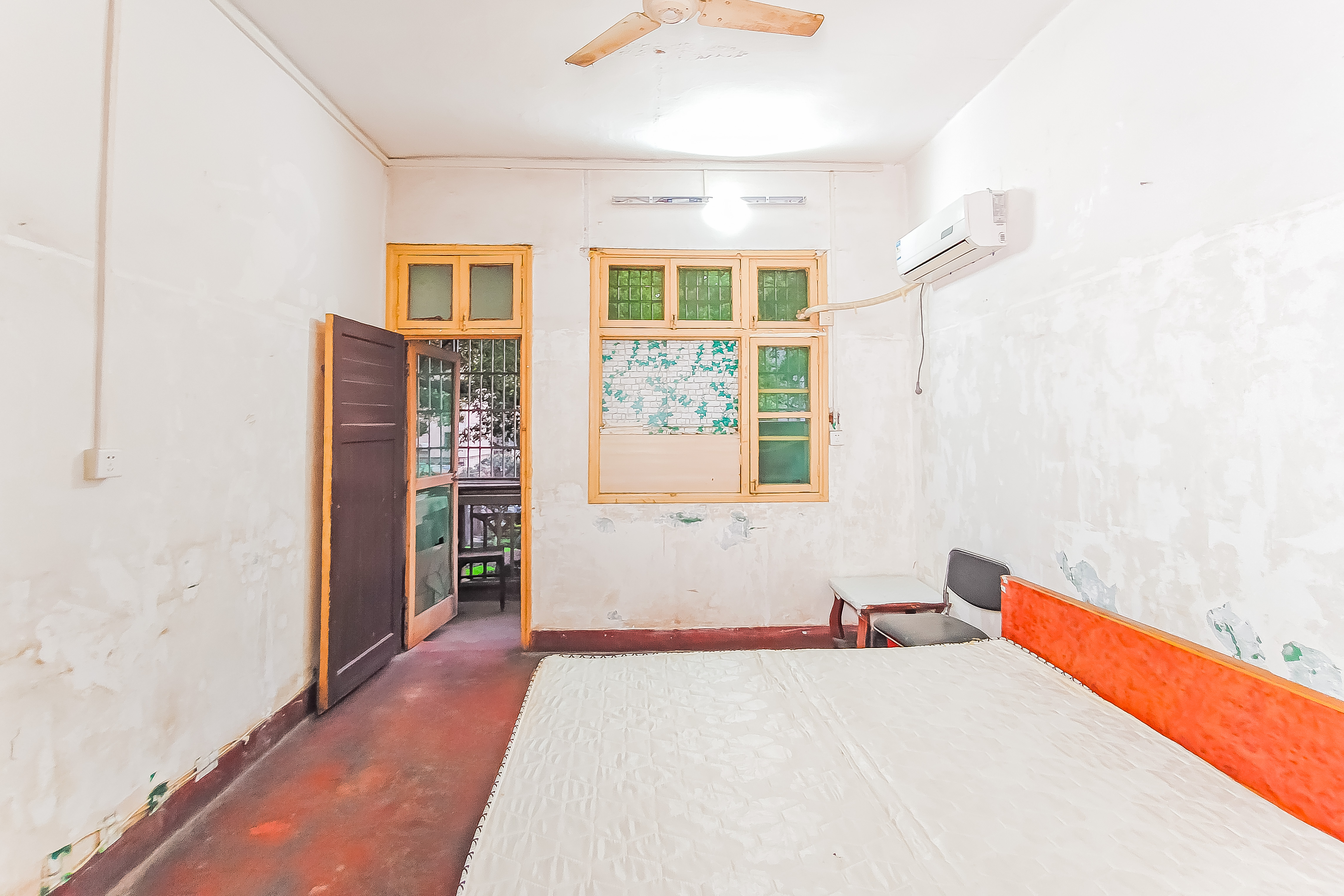 湘农桥社区  2室2厅1卫    60.0万 湘农桥社区  2室2厅1卫    60.0万卧室