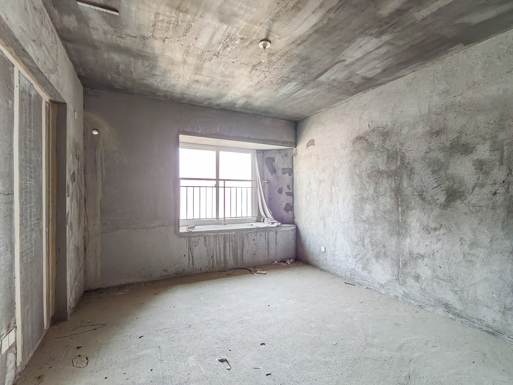 紫晶城 3室2厅2卫 72.0万 紫晶城 3室2厅2卫 72.0万卧室