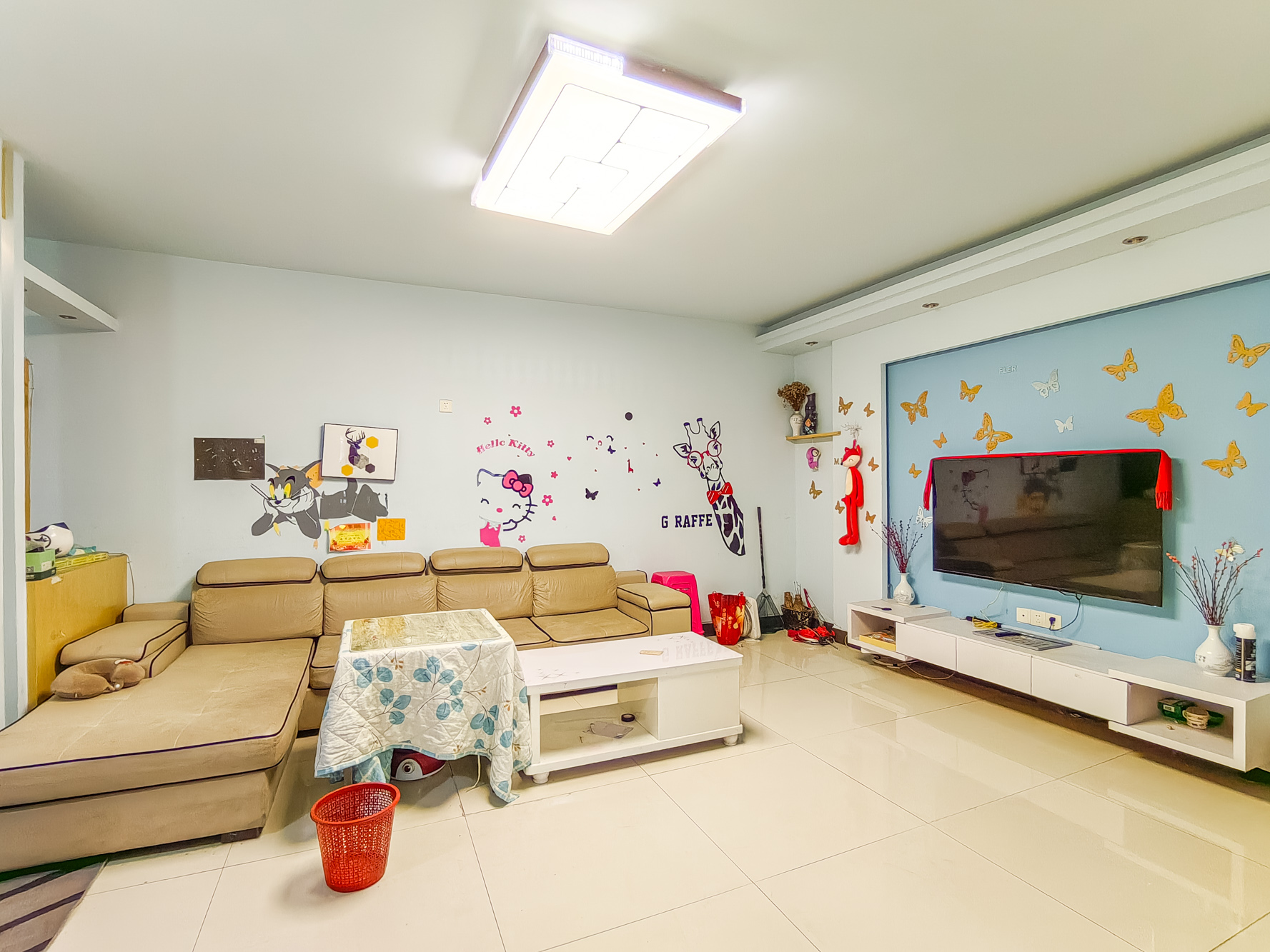 湘楚家园 2室2厅1卫 48.8万 湘楚家园 2室2厅1卫 48.8万客厅