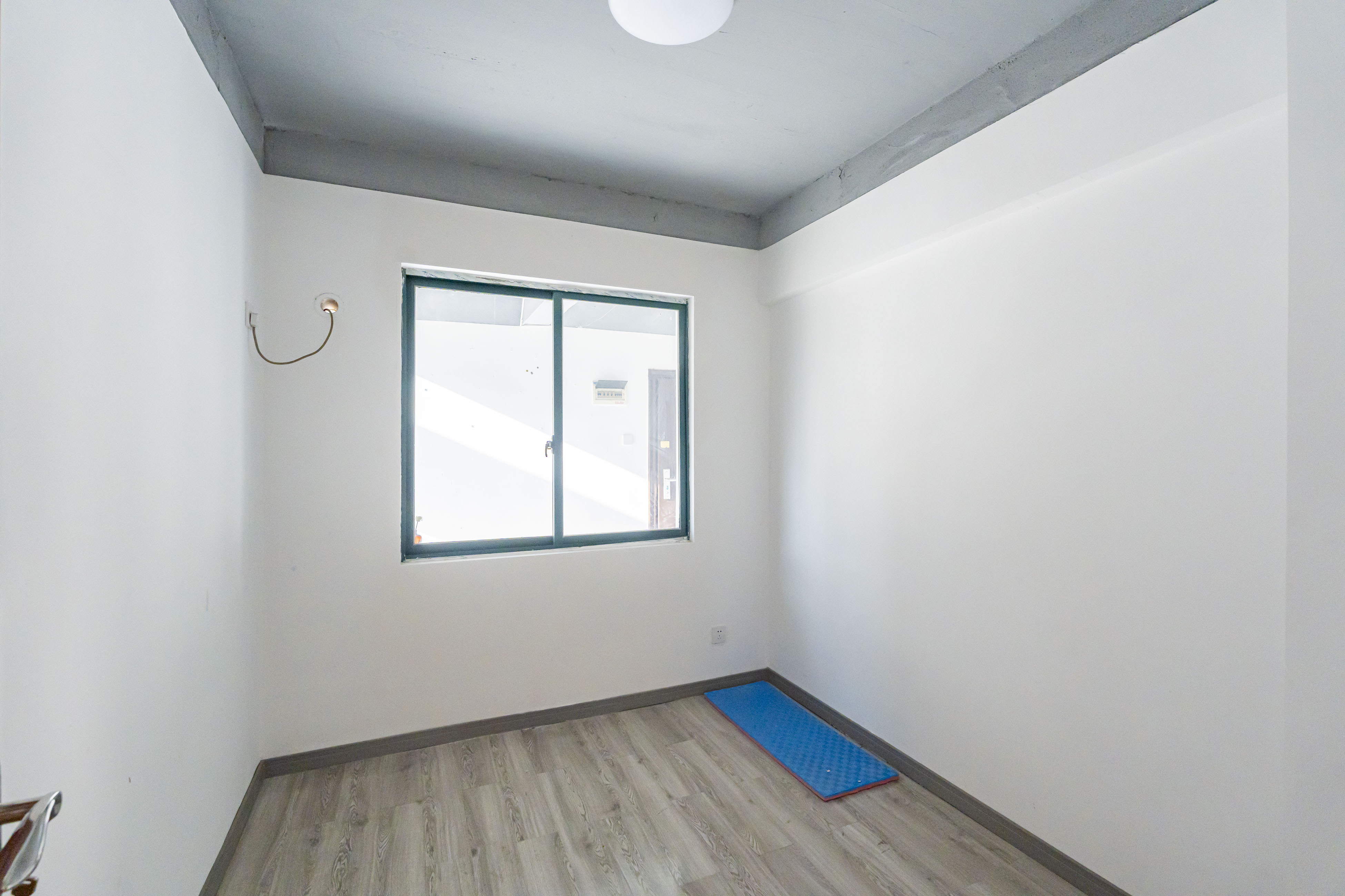 维一星城原山苑  4室2厅1卫    105.0万 维一星城原山苑  4室2厅1卫    105.0万卧室