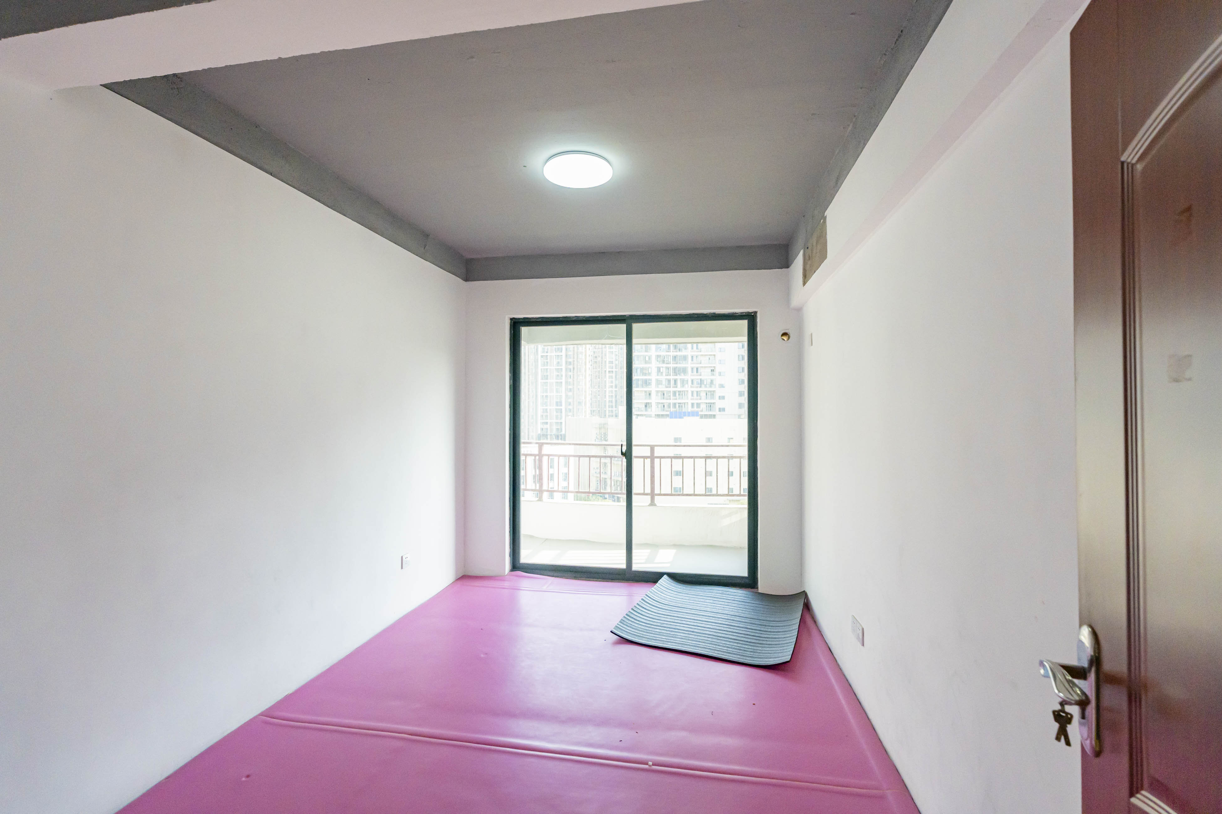 维一星城原山苑  4室2厅1卫    105.0万 维一星城原山苑  4室2厅1卫    105.0万卧室