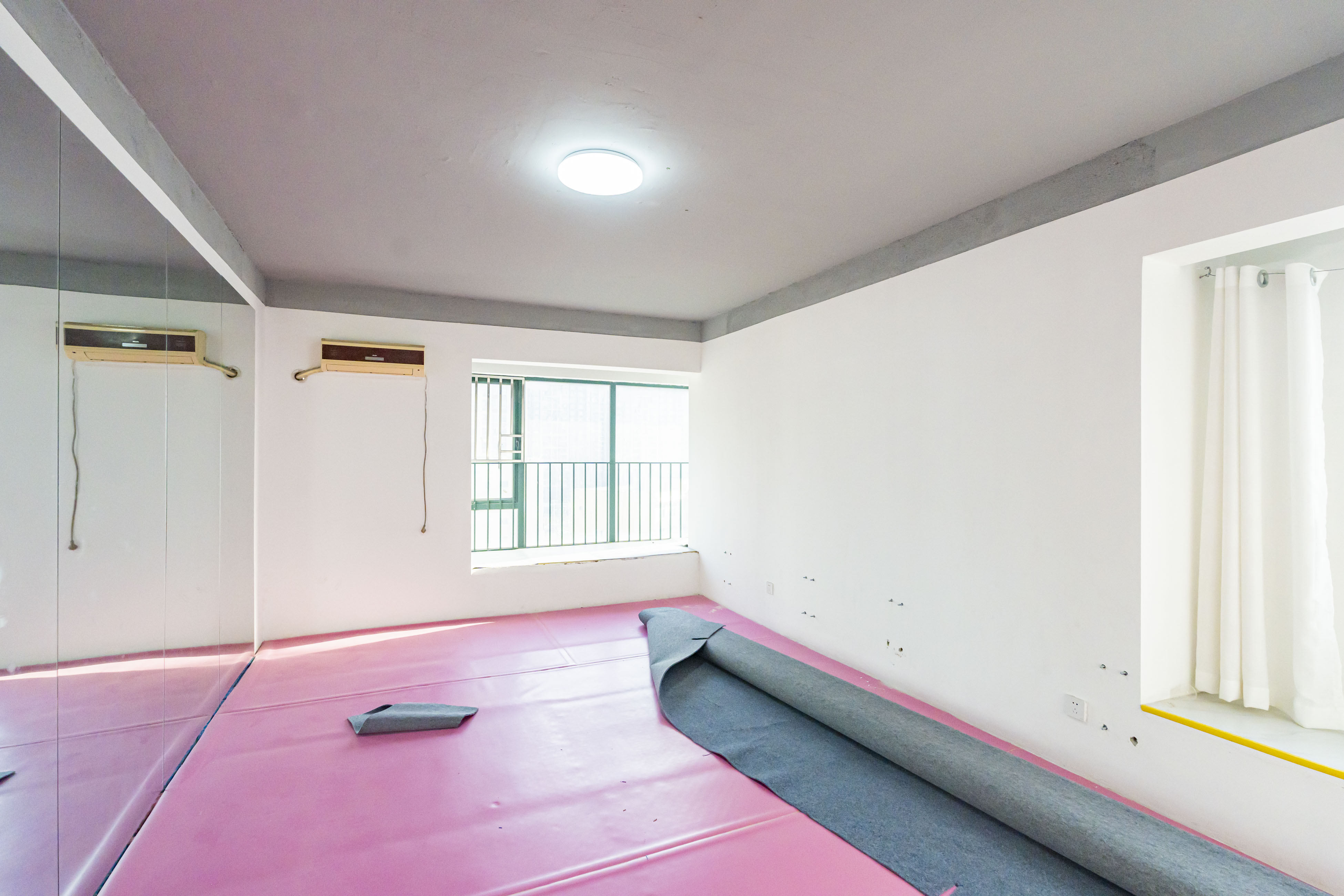 维一星城原山苑  4室2厅1卫    105.0万 维一星城原山苑  4室2厅1卫    105.0万卧室