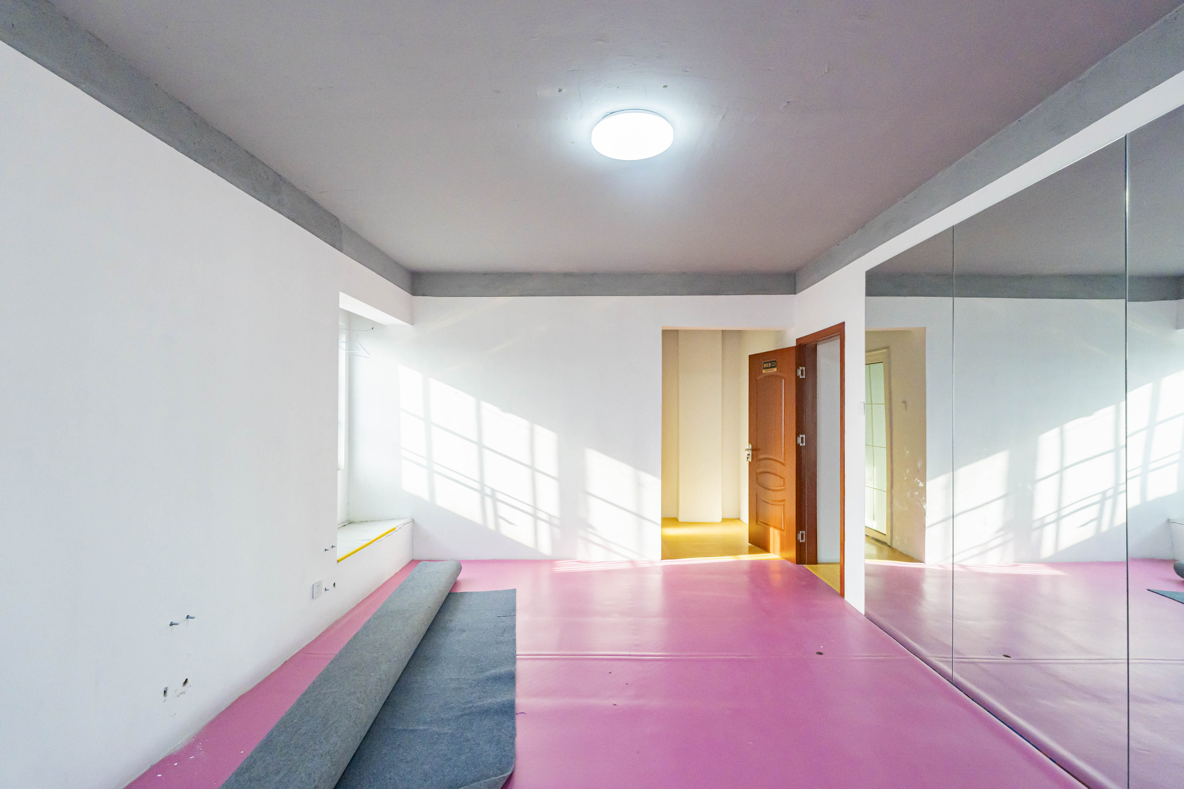 维一星城原山苑  4室2厅1卫    105.0万 维一星城原山苑  4室2厅1卫    105.0万卧室