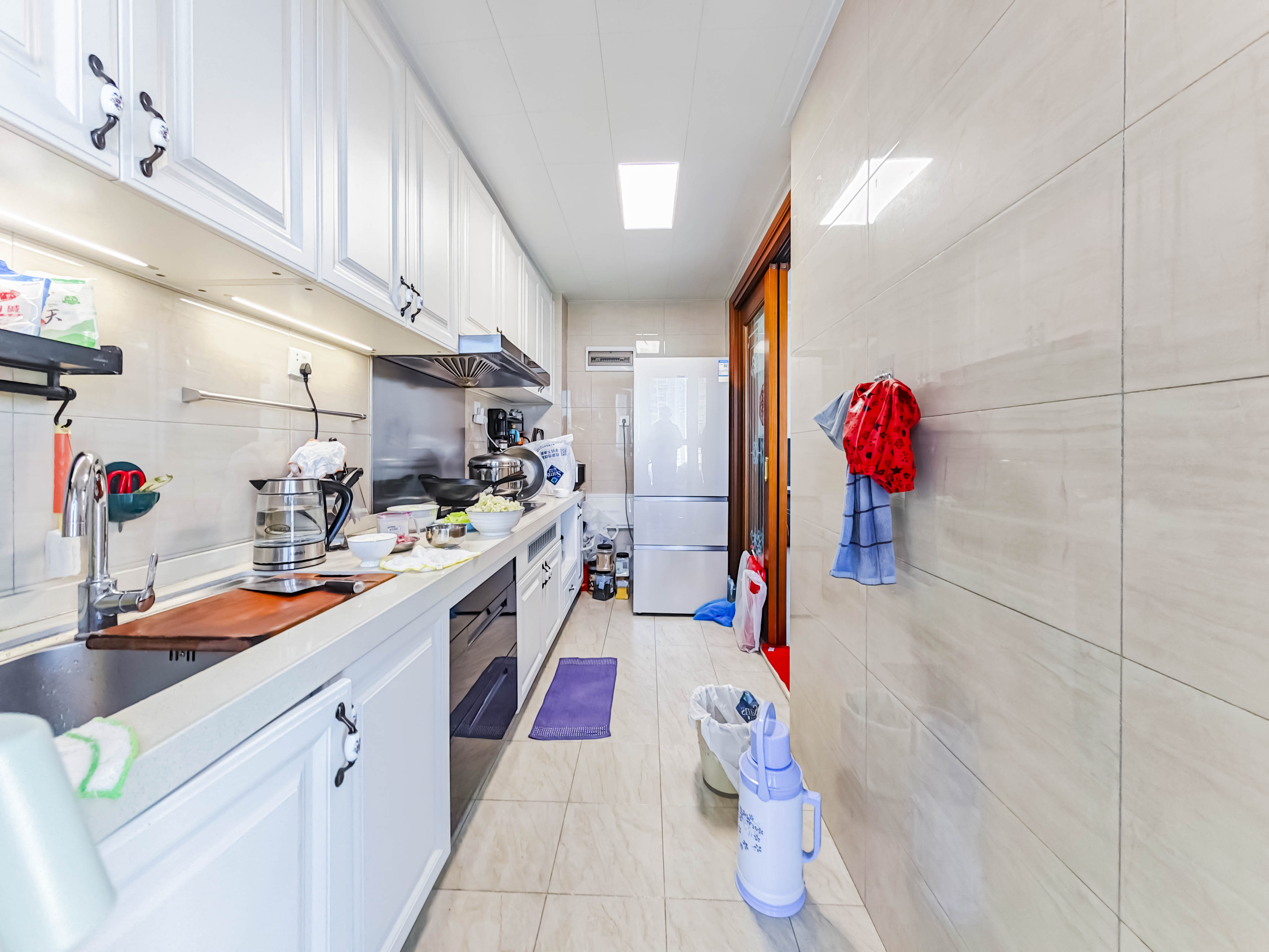 恒大国际广场  3室2厅2卫    115.0万 恒大国际广场  3室2厅2卫    115.0万厨房