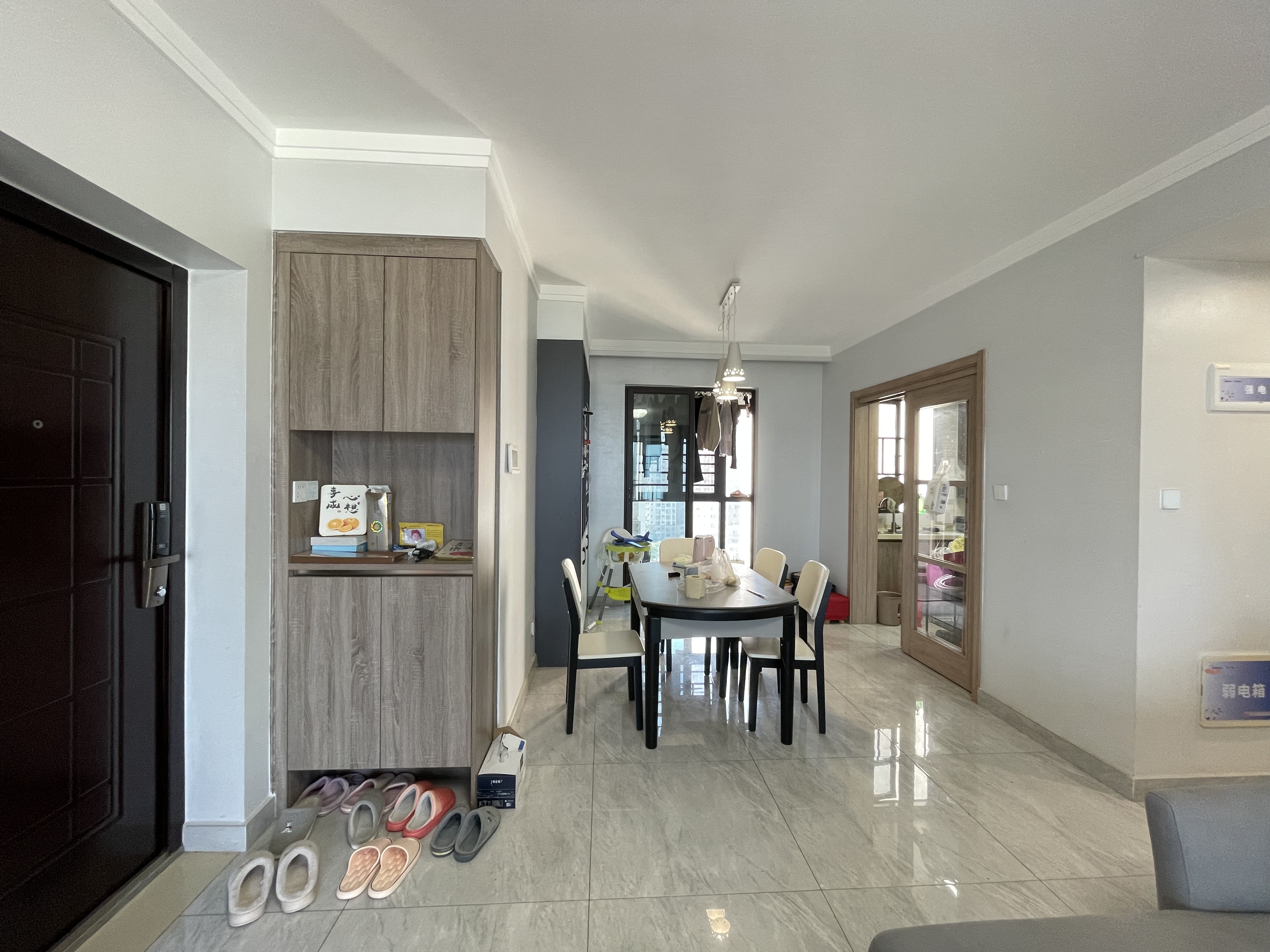 蓝溪谷 4室2厅2卫 89.8万 蓝溪谷 4室2厅2卫 89.8万室内图