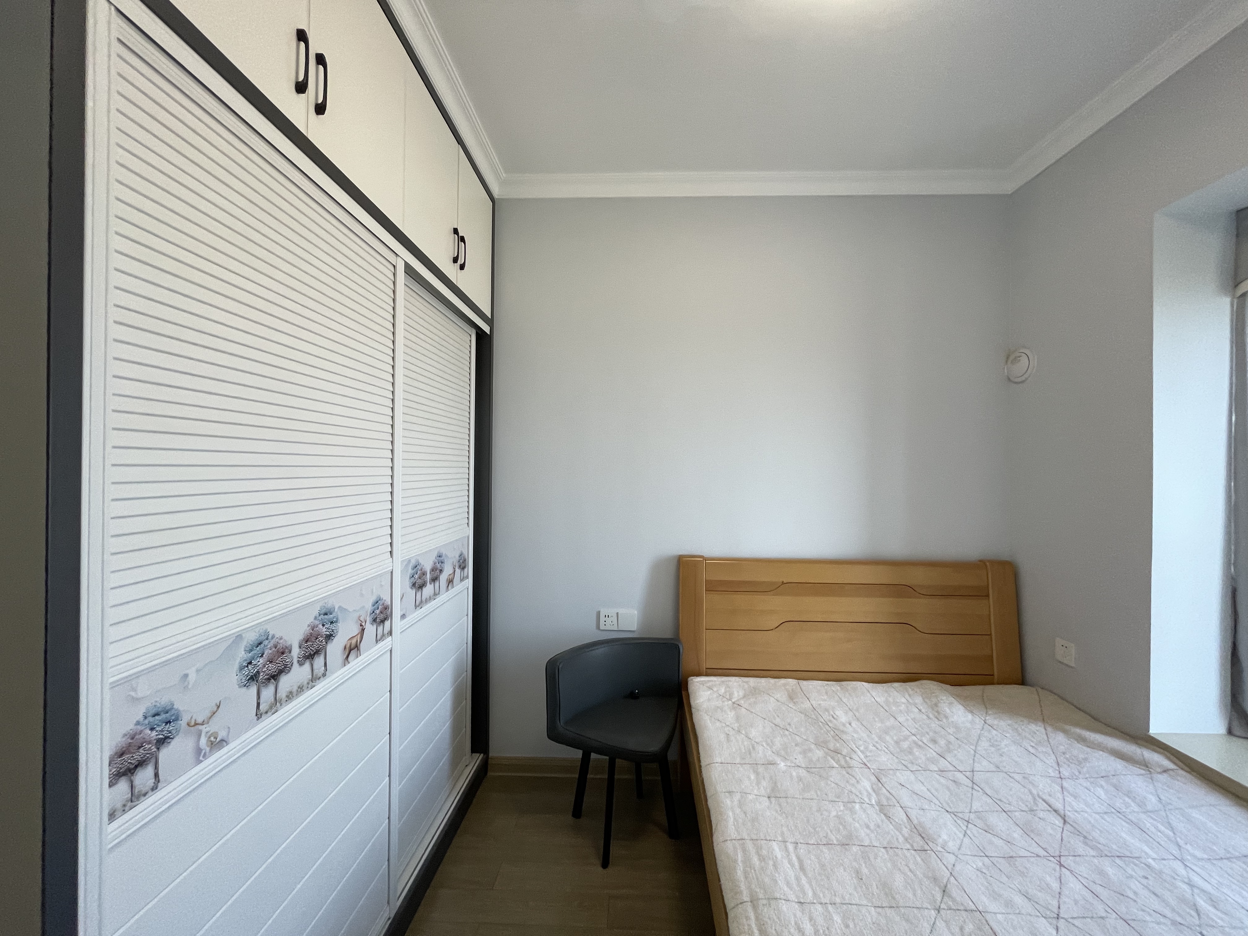 蓝溪谷 4室2厅2卫 89.8万 蓝溪谷 4室2厅2卫 89.8万室内图