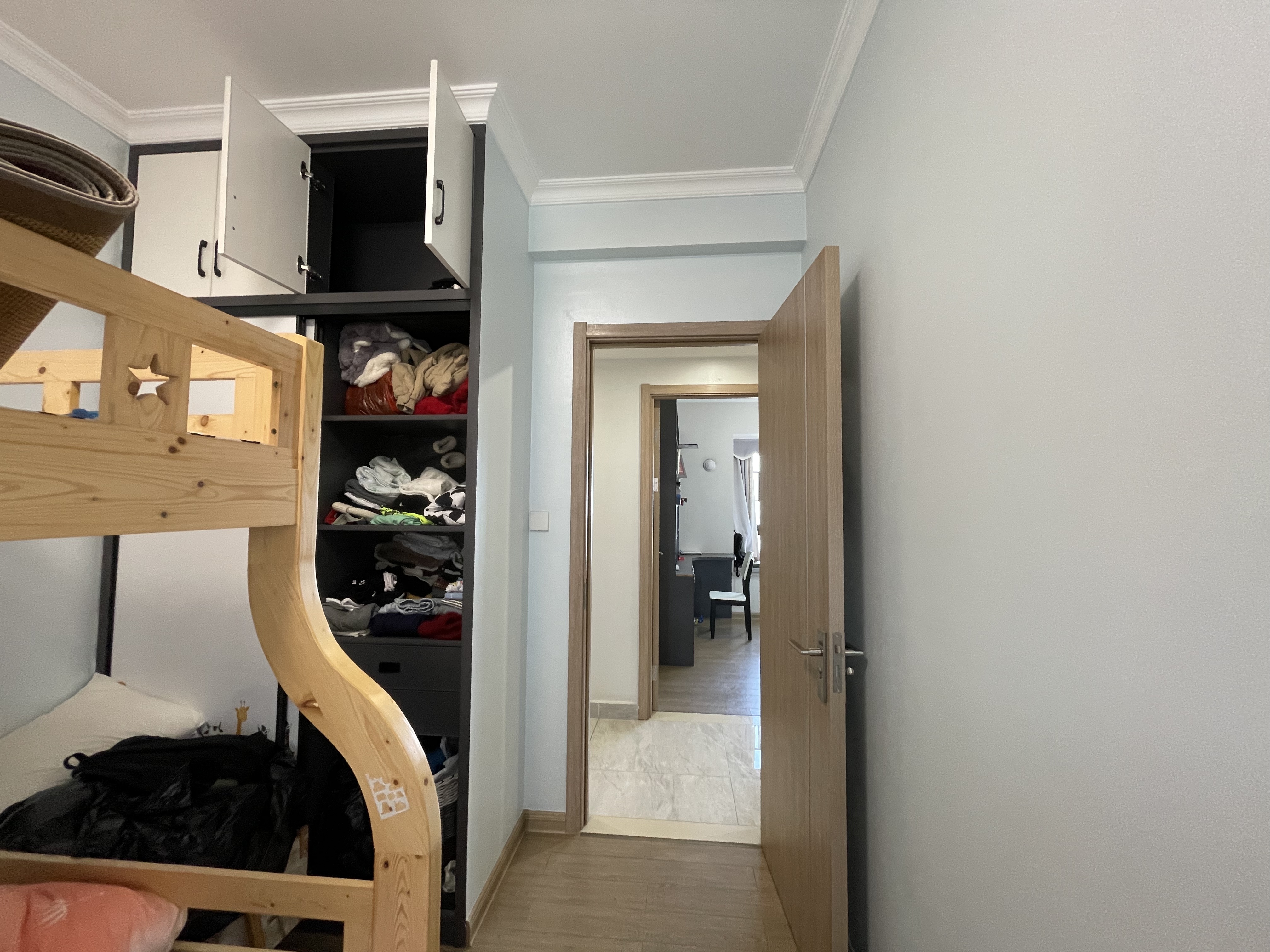 蓝溪谷 4室2厅2卫 89.8万 蓝溪谷 4室2厅2卫 89.8万室内图