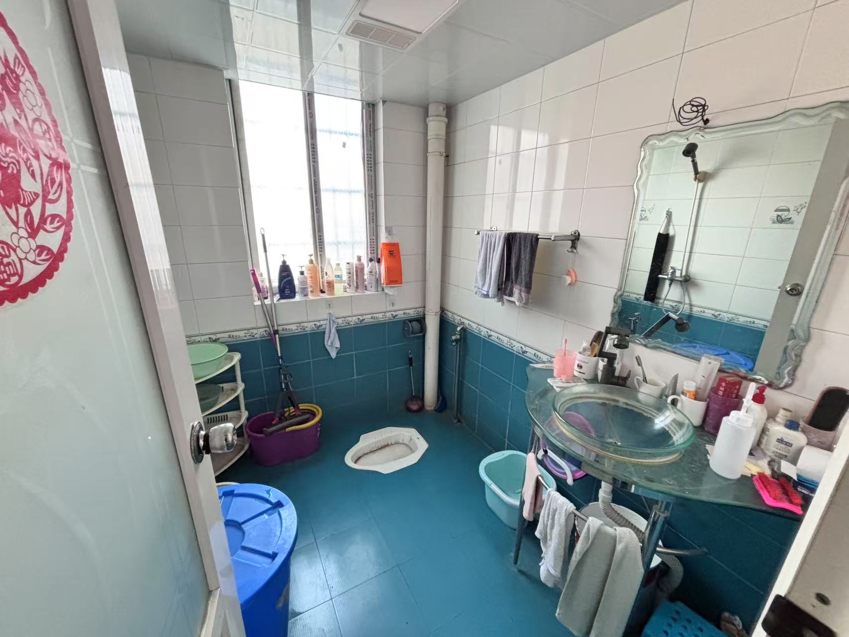 庆云山庄(里面有石塘冲) 3室2厅2卫 35.0万 庆云山庄(里面有石塘冲) 3室2厅2卫 35.0万室内图