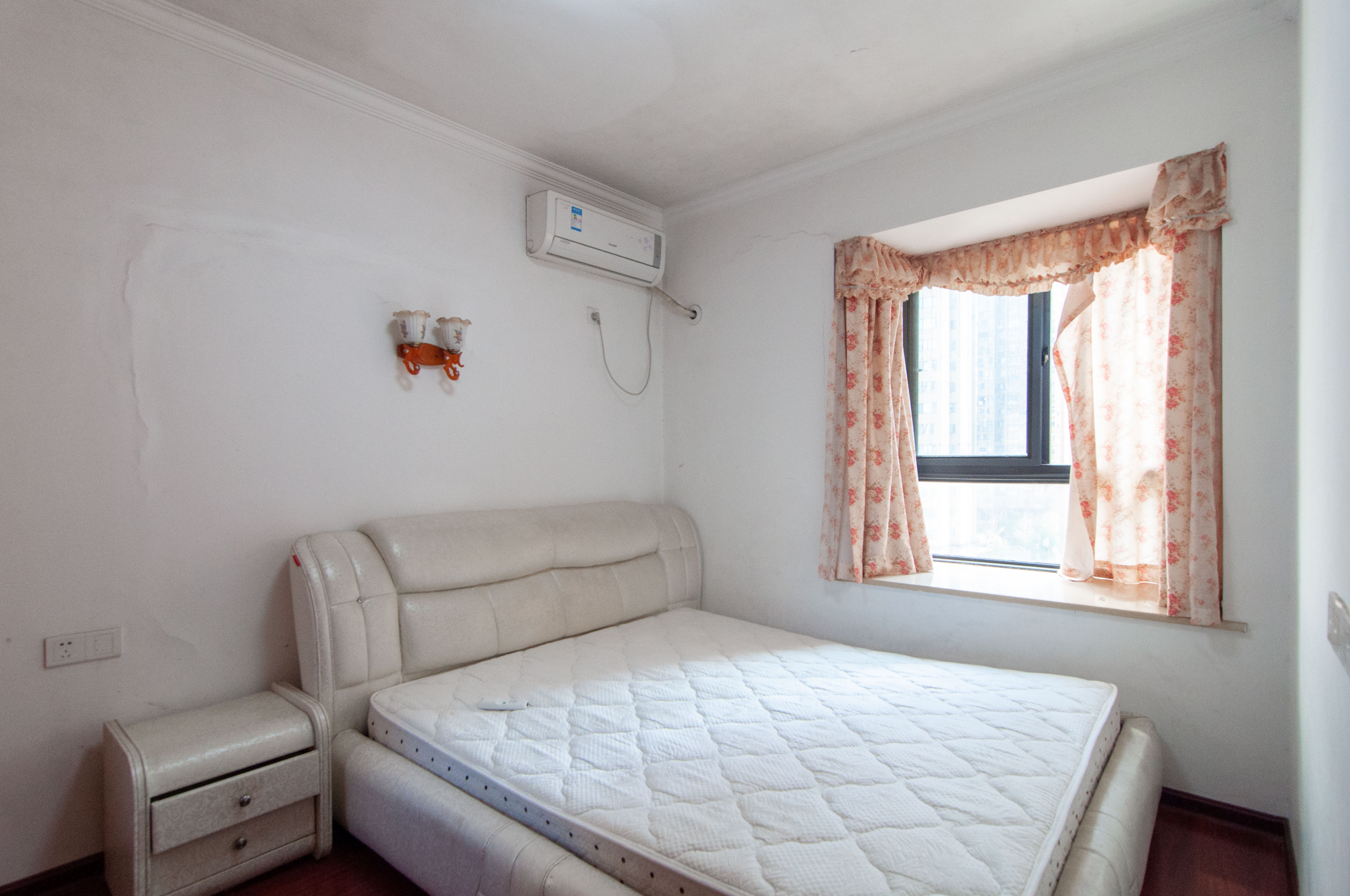 高鑫麓城  2室2厅1卫    80.0万 高鑫麓城  2室2厅1卫    80.0万其他