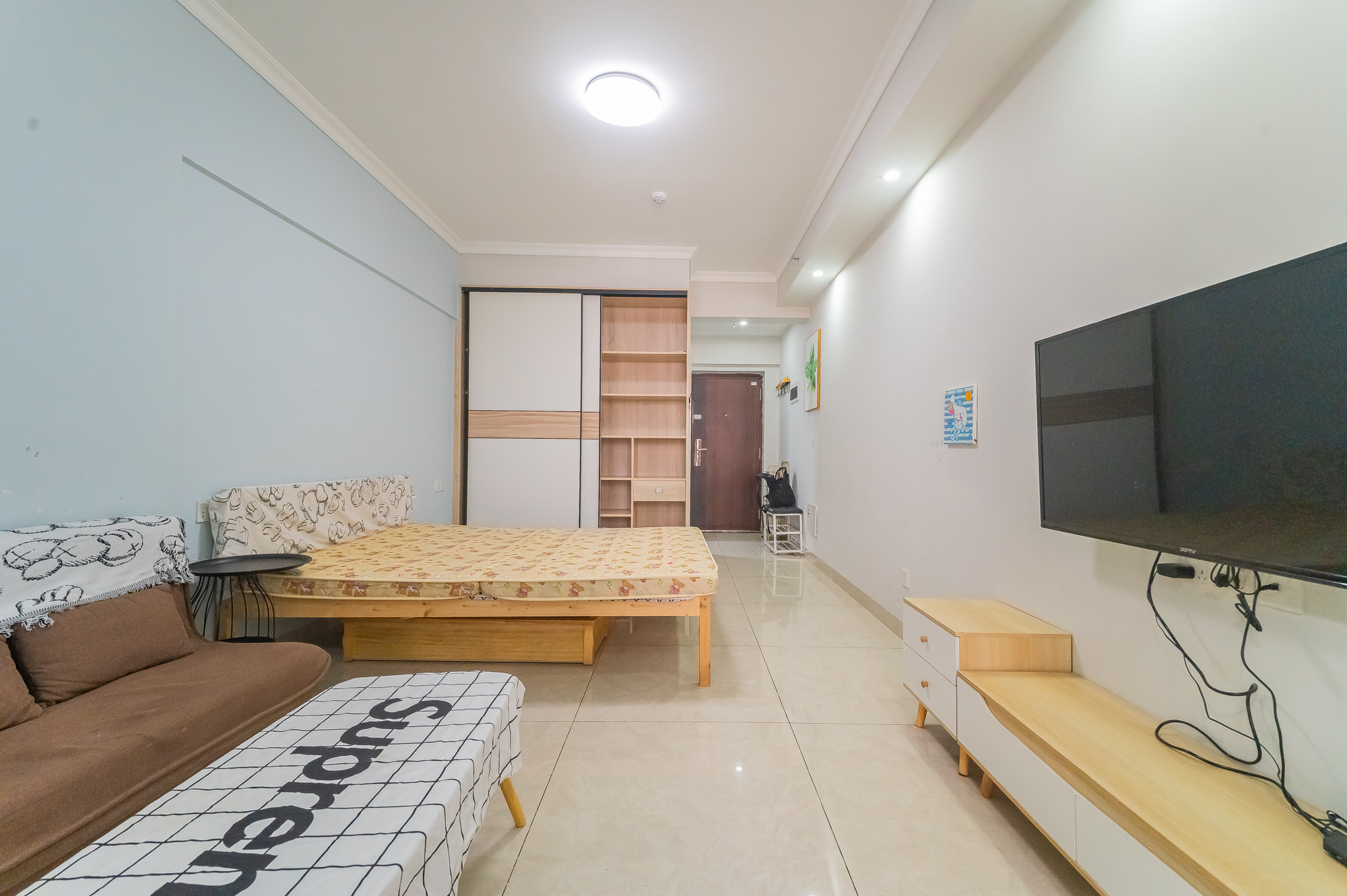 国泰九龙湾  1室1厅1卫    22.8万 国泰九龙湾  1室1厅1卫    22.8万客厅