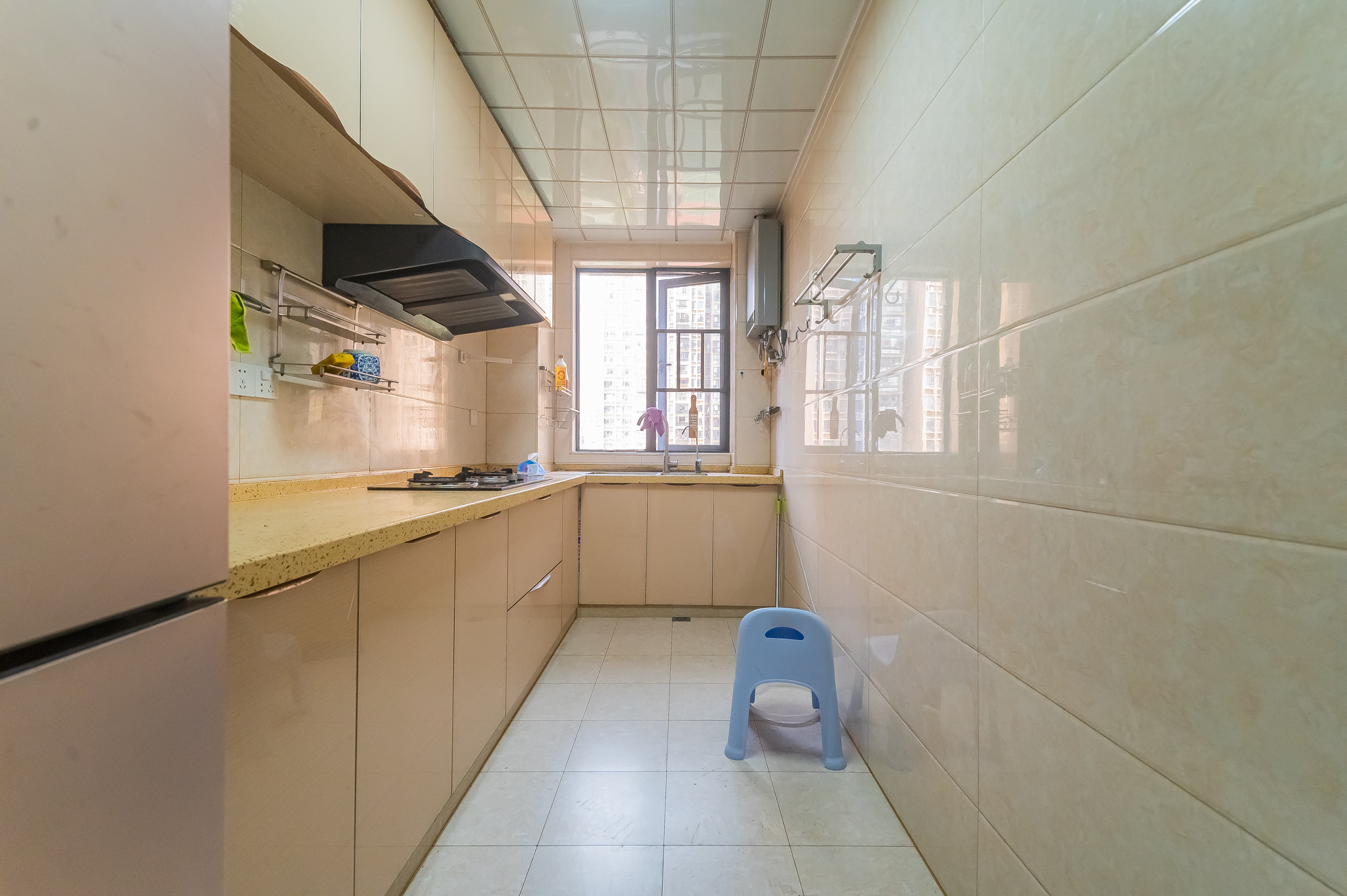 深业睿城 3室2厅2卫 110.0万 深业睿城 3室2厅2卫 110.0万厨房