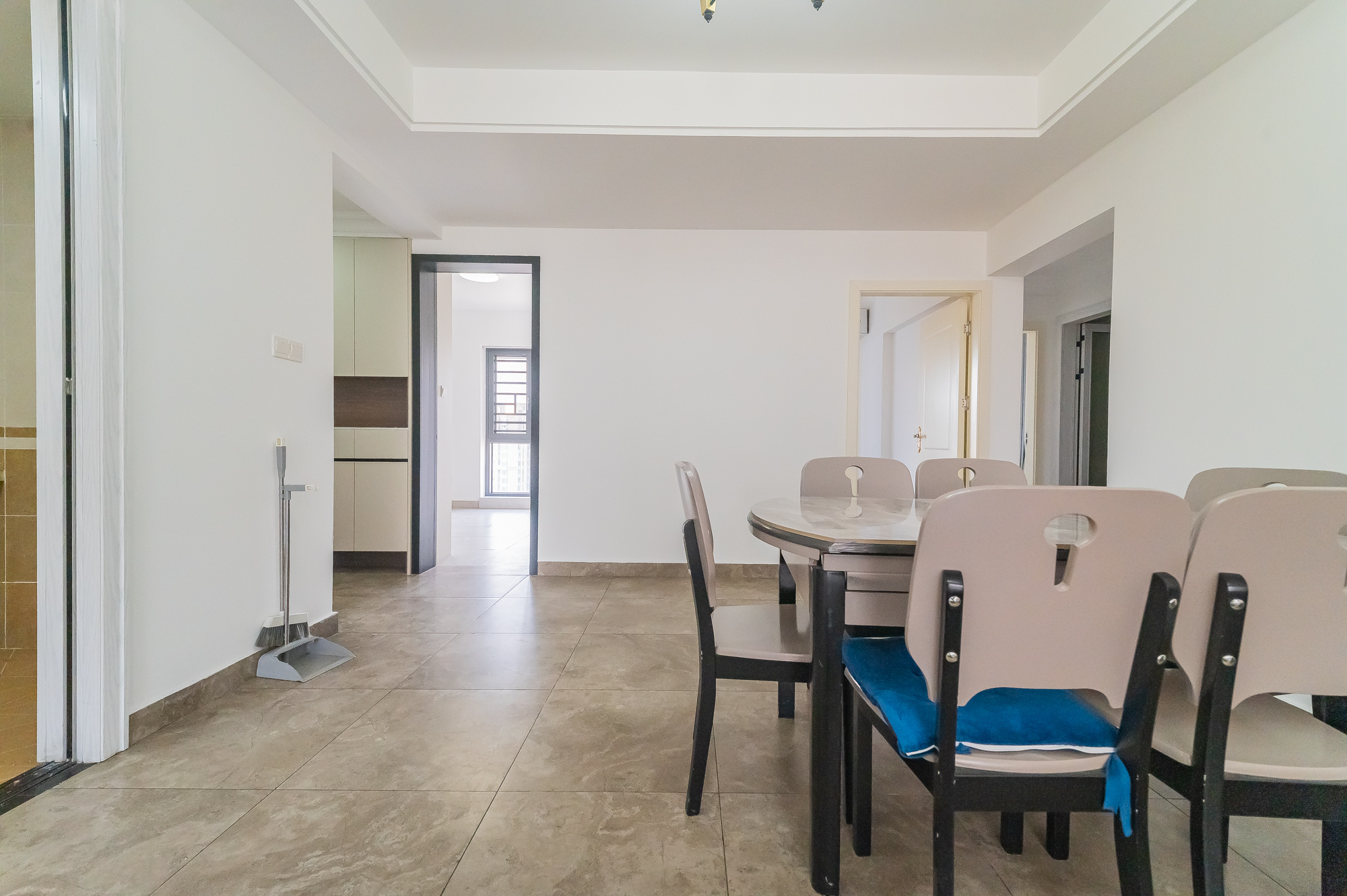 尚鑫海悦(新长海尚海城)  4室2厅2卫    112.0万 尚鑫海悦(新长海尚海城)  4室2厅2卫    112.0万客厅