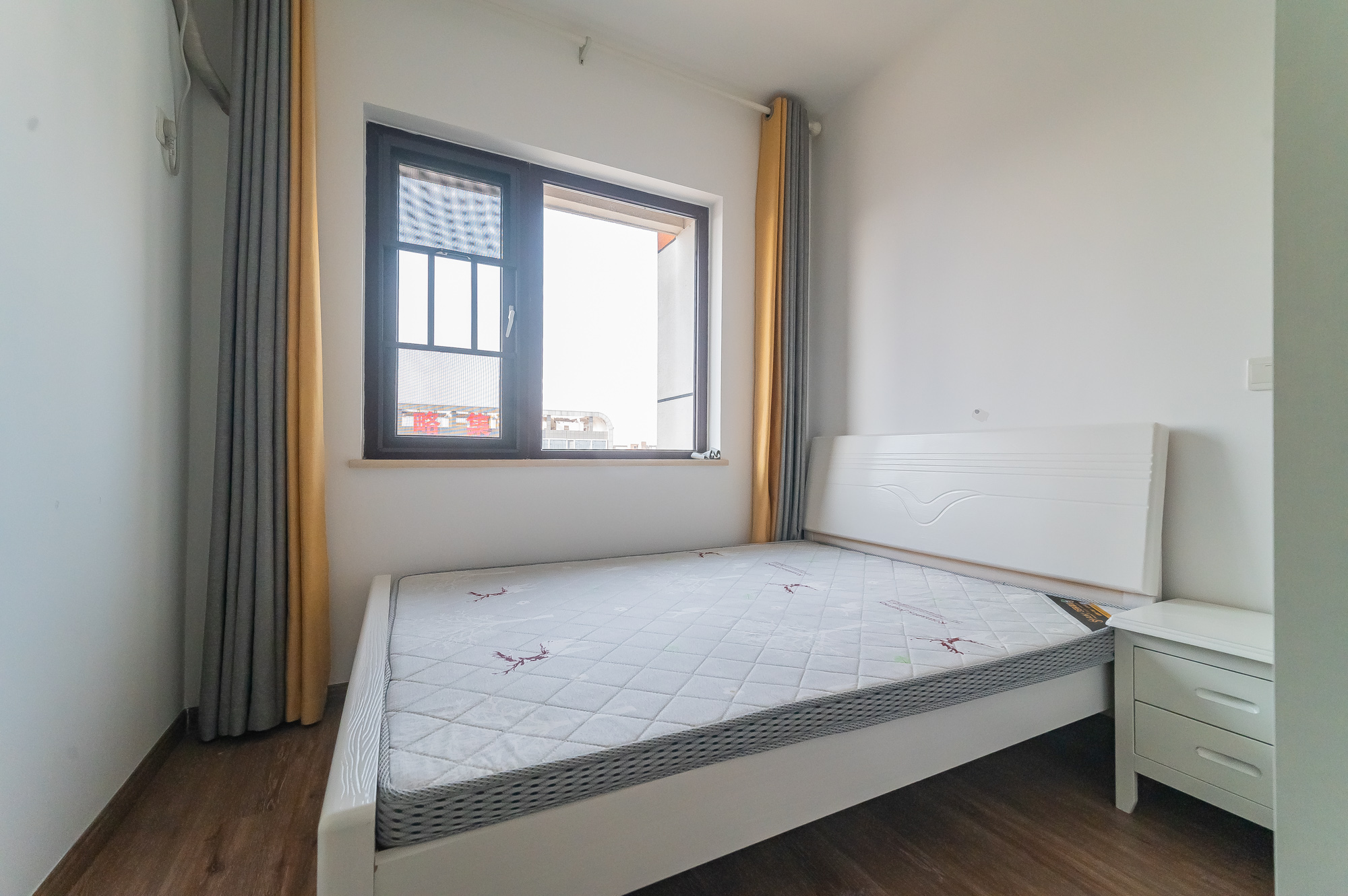 尚鑫海悦(新长海尚海城)  4室2厅2卫    112.0万 尚鑫海悦(新长海尚海城)  4室2厅2卫    112.0万卧室