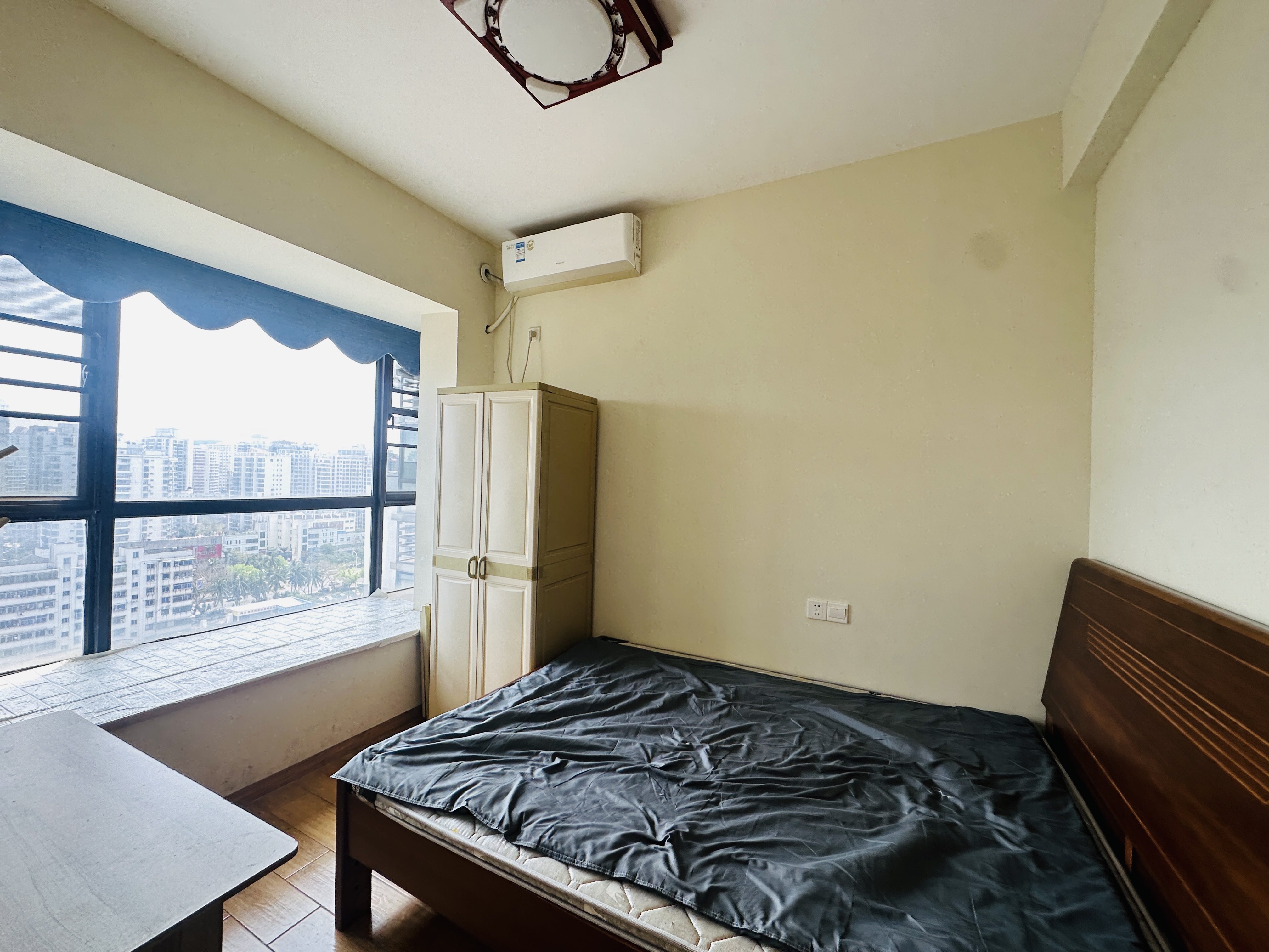 海悦东方 2室2厅1卫 125.0万 海悦东方 2室2厅1卫 125.0万卧室