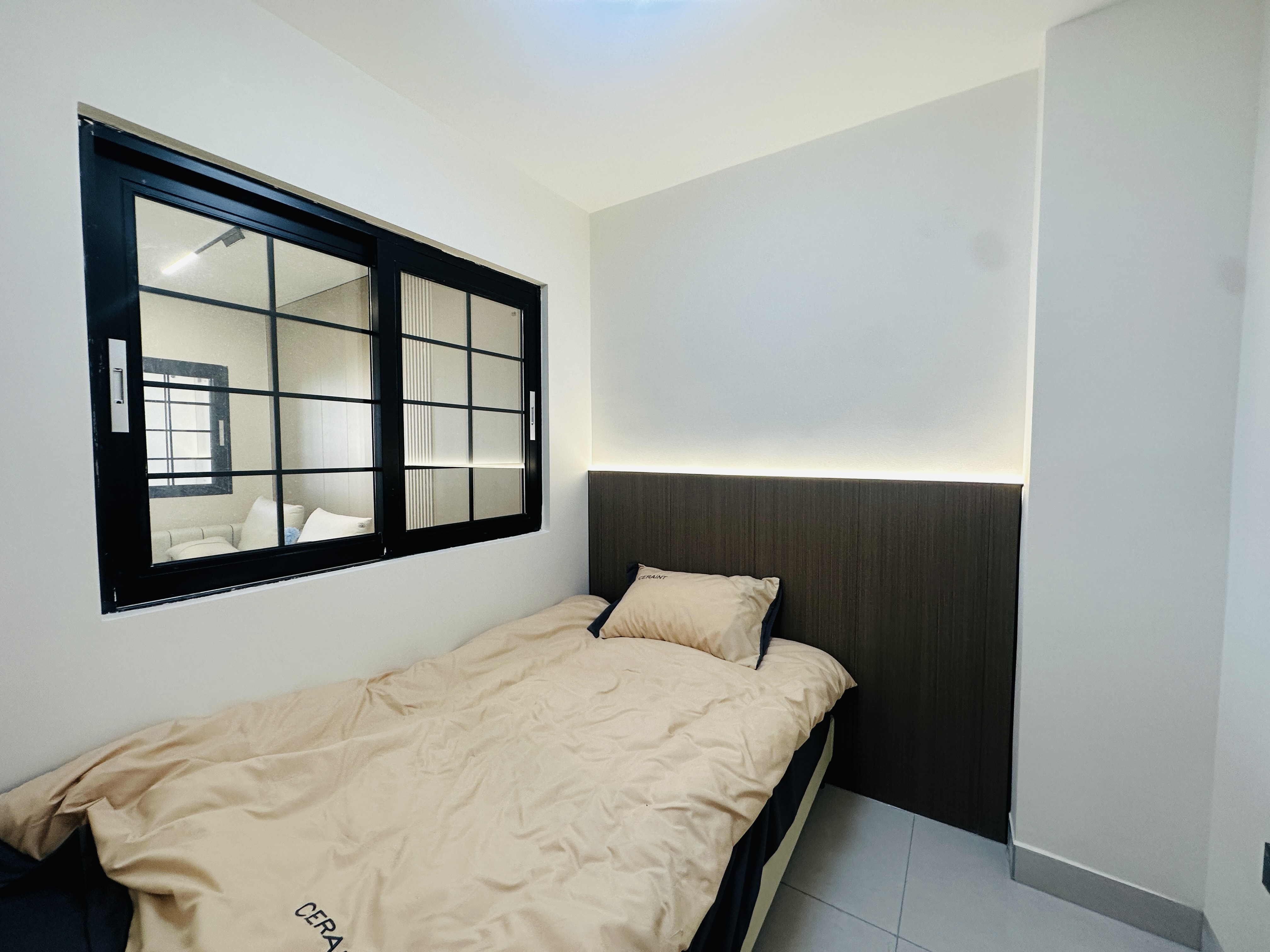 金海大厦(海秀西路) 1室1厅1卫 51.0万 金海大厦(海秀西路) 1室1厅1卫 51.0万卧室