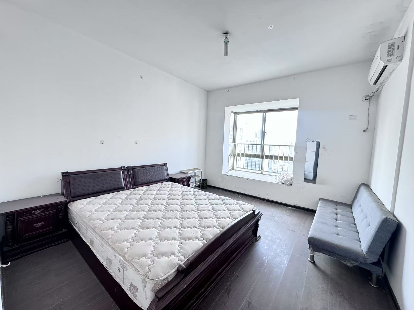 时尚新天地(平和堂) 3室2厅2卫 55.0万 时尚新天地(平和堂) 3室2厅2卫 55.0万室内图