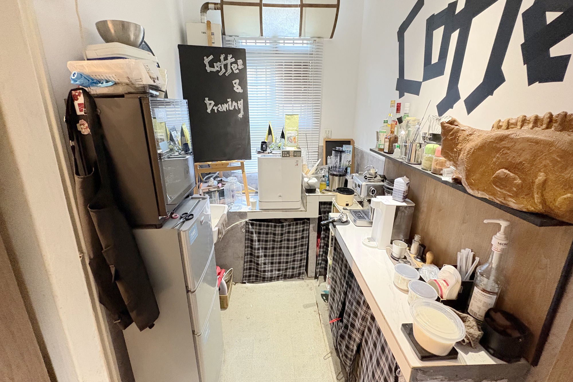 大众宿舍  2室1厅1卫   46.00万厨房