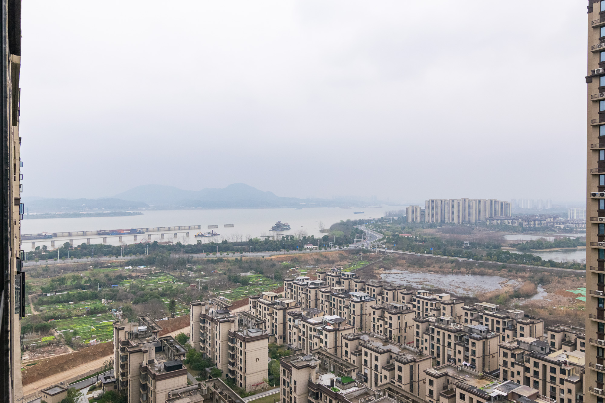 湾田望江府  4室2厅1卫    75.0万 湾田望江府  4室2厅1卫    75.0万其他