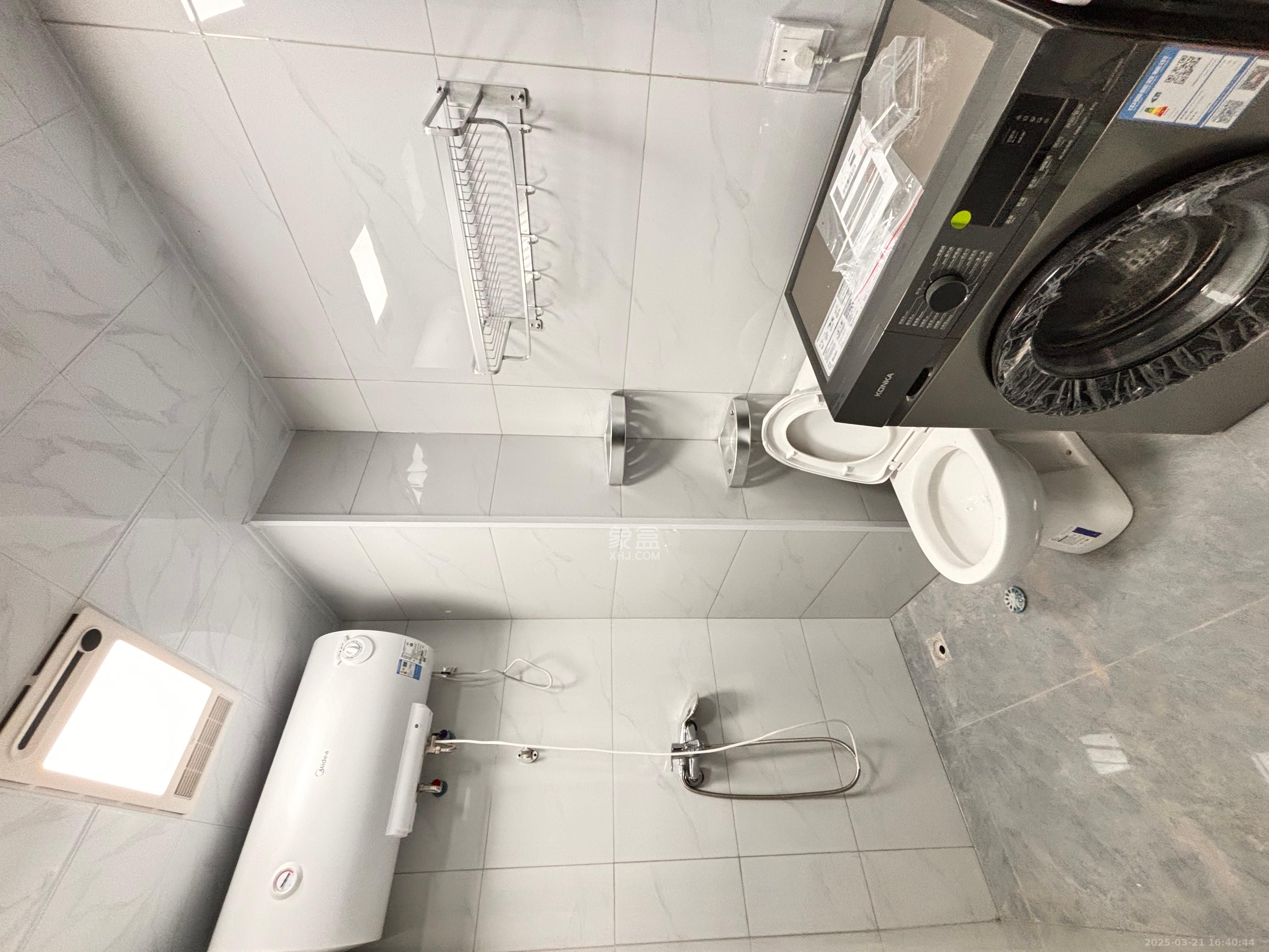 芙蓉万国城MOMA（卓越汇富苑）  1室1厅1卫    1680.0元/月室内图