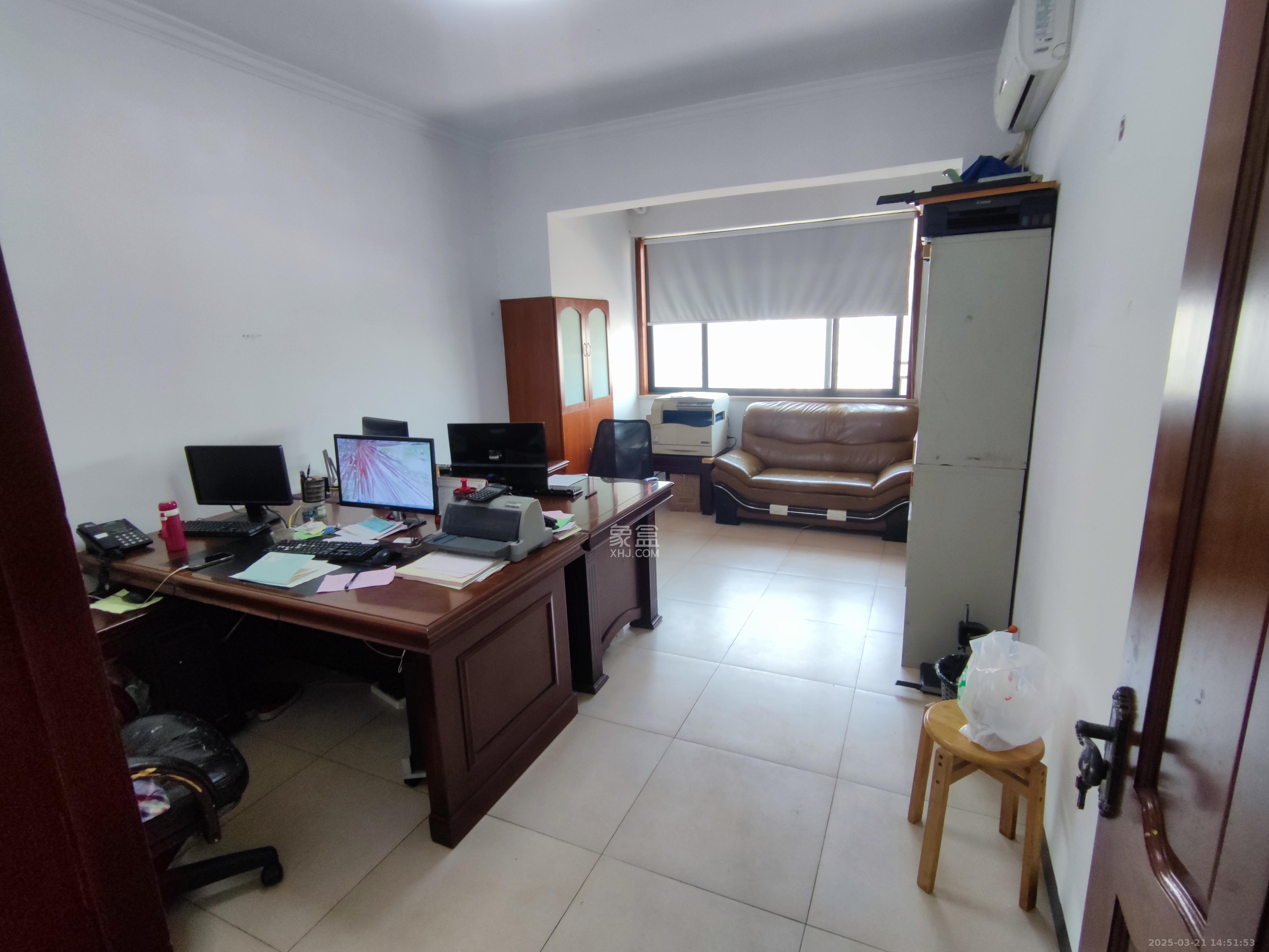 阳光锦城 1室1厅1卫 1800.0元/月 阳光锦城 1室1厅1卫 1800.0元/月室内图