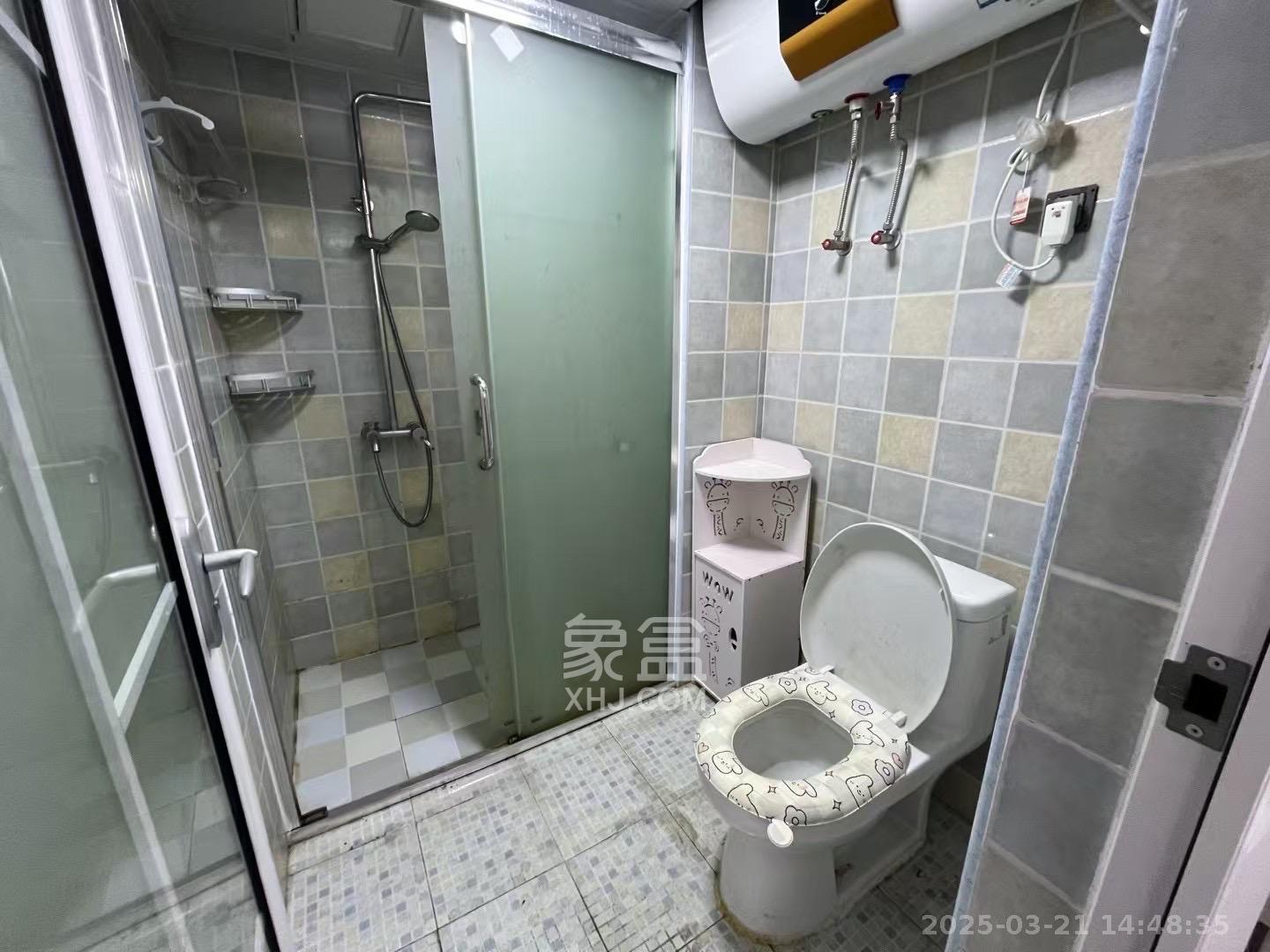 中交里城 1室1厅1卫 1800.0元/月 中交里城 1室1厅1卫 1800.0元/月室内图