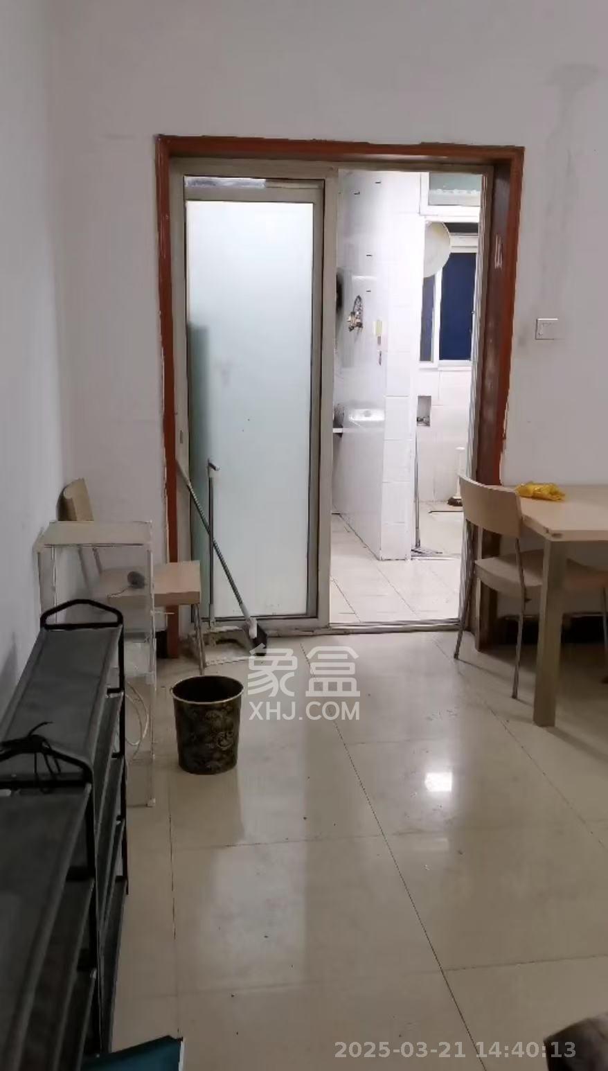 新塘垅小区(高桥物流园) 2室2厅1卫 1500.0元/月 新塘垅小区(高桥物流园) 2室2厅1卫 1500.0元/月室内图