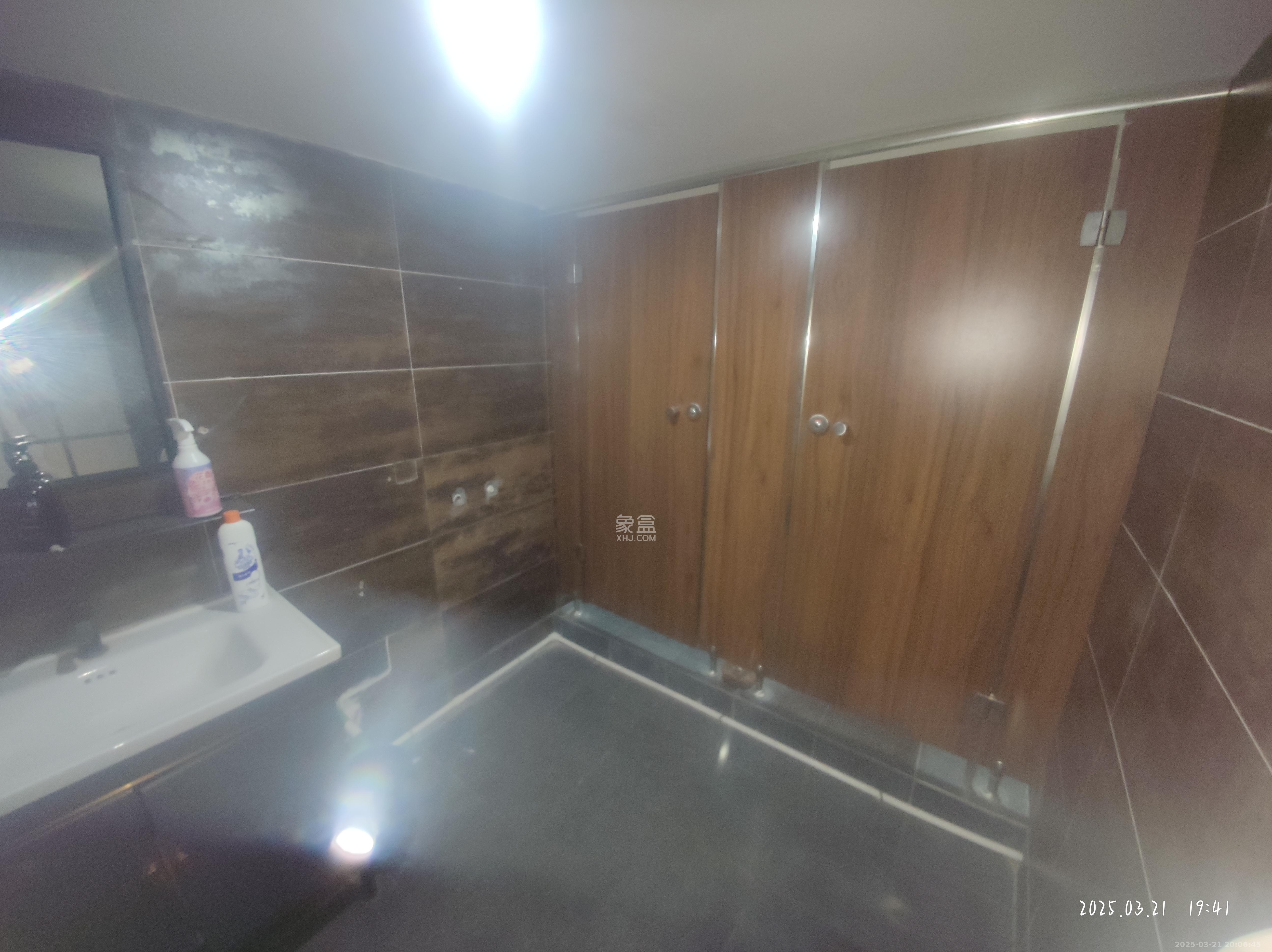 华远云玺公寓  1室1厅1卫    15000.0元/月 华远云玺公寓  1室1厅1卫    15000.0元/月室内图