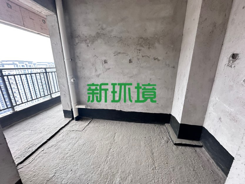 东岳新外滩  3室2厅2卫   63.80万客厅