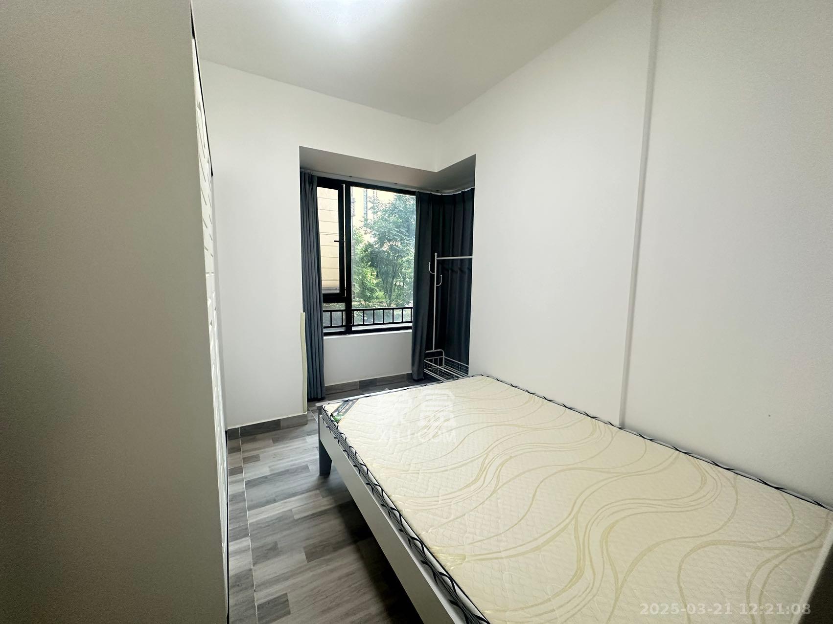 保利城（中航城国际社区、郡原美村）  3室2厅2卫   2400.00元/月室内图