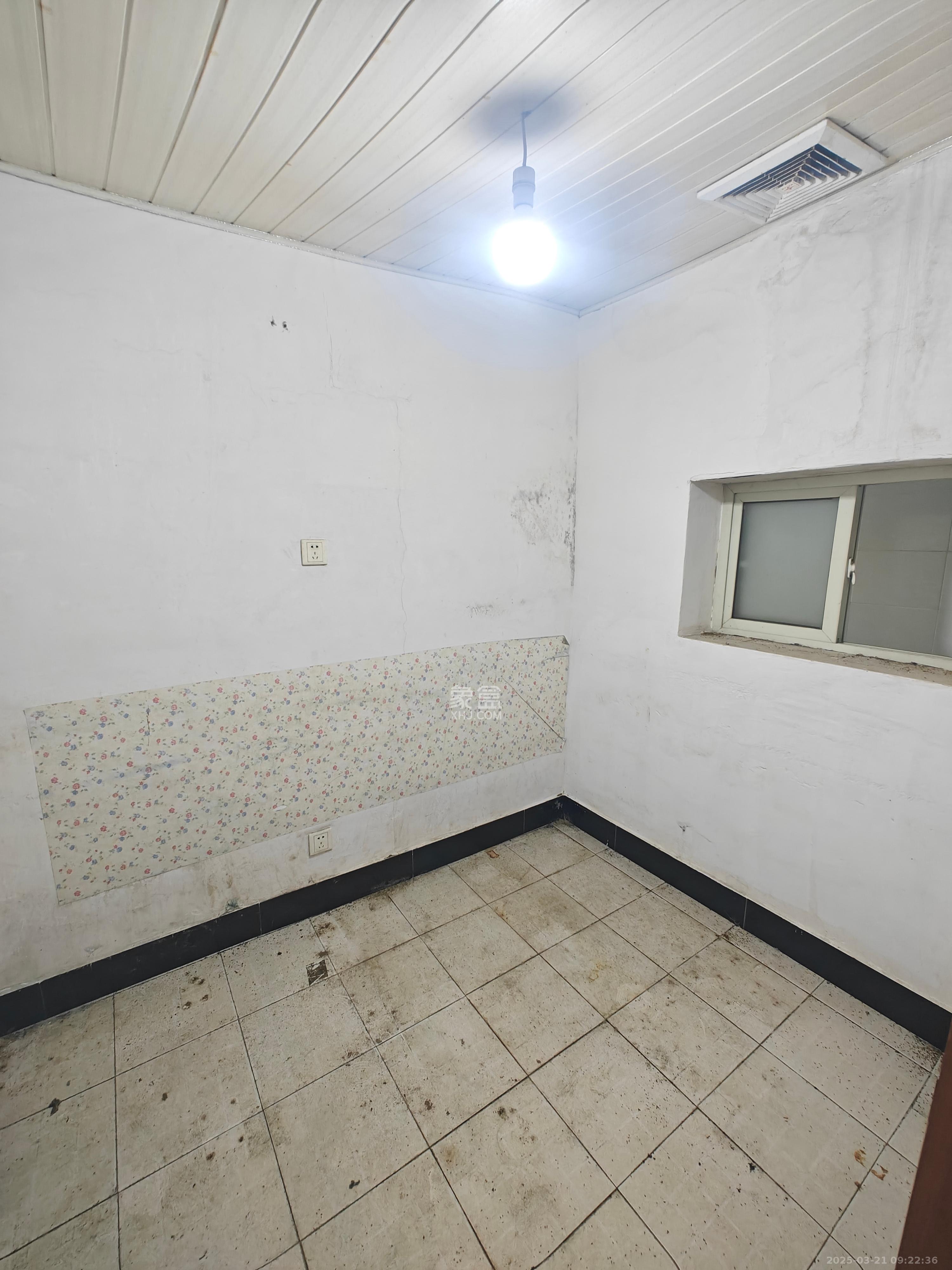 青山祠社区  2室1厅1卫    1000.0元/月室内图