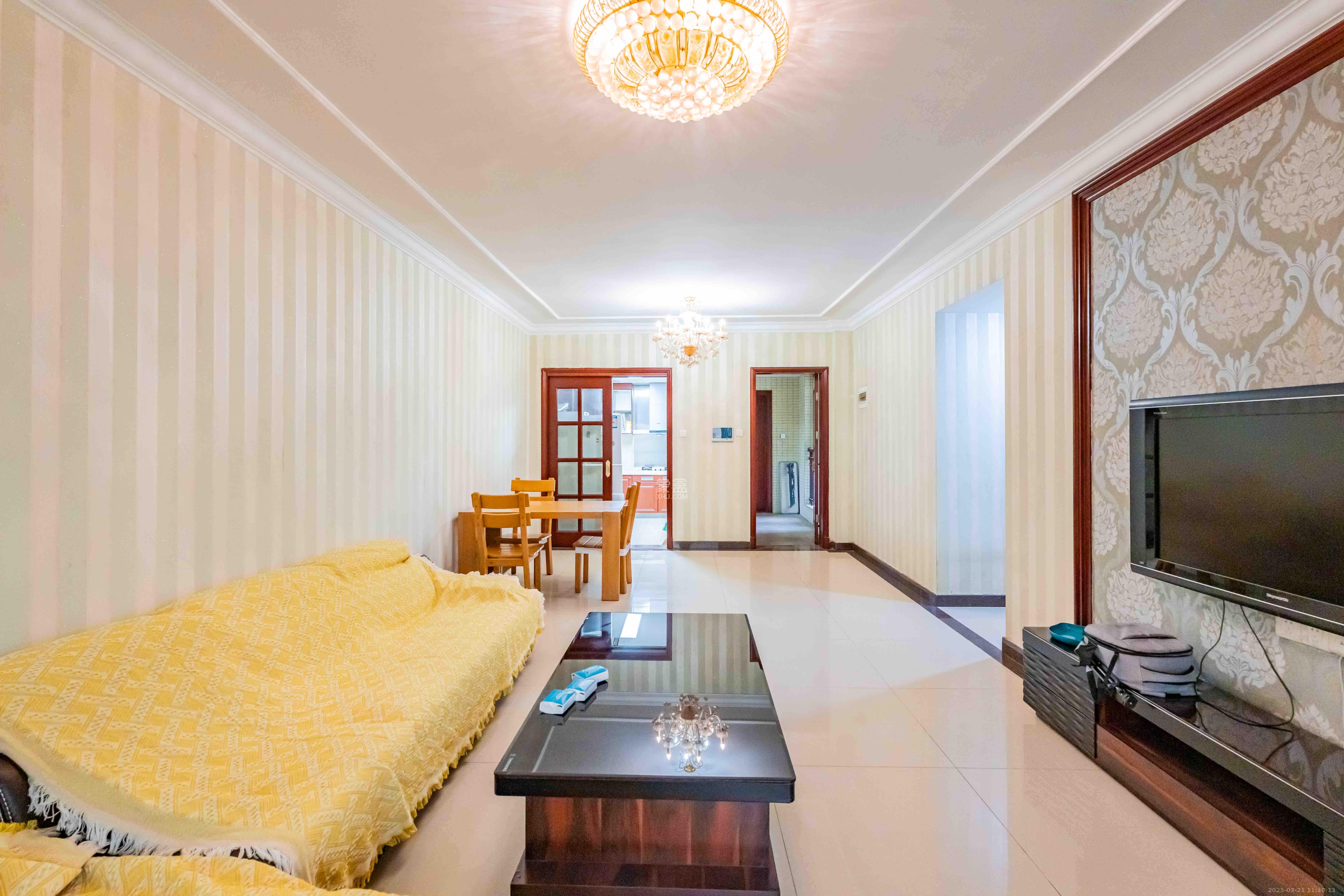 恒大雅苑 3室2厅2卫 2600.0元/月 恒大雅苑 3室2厅2卫 2600.0元/月室内图