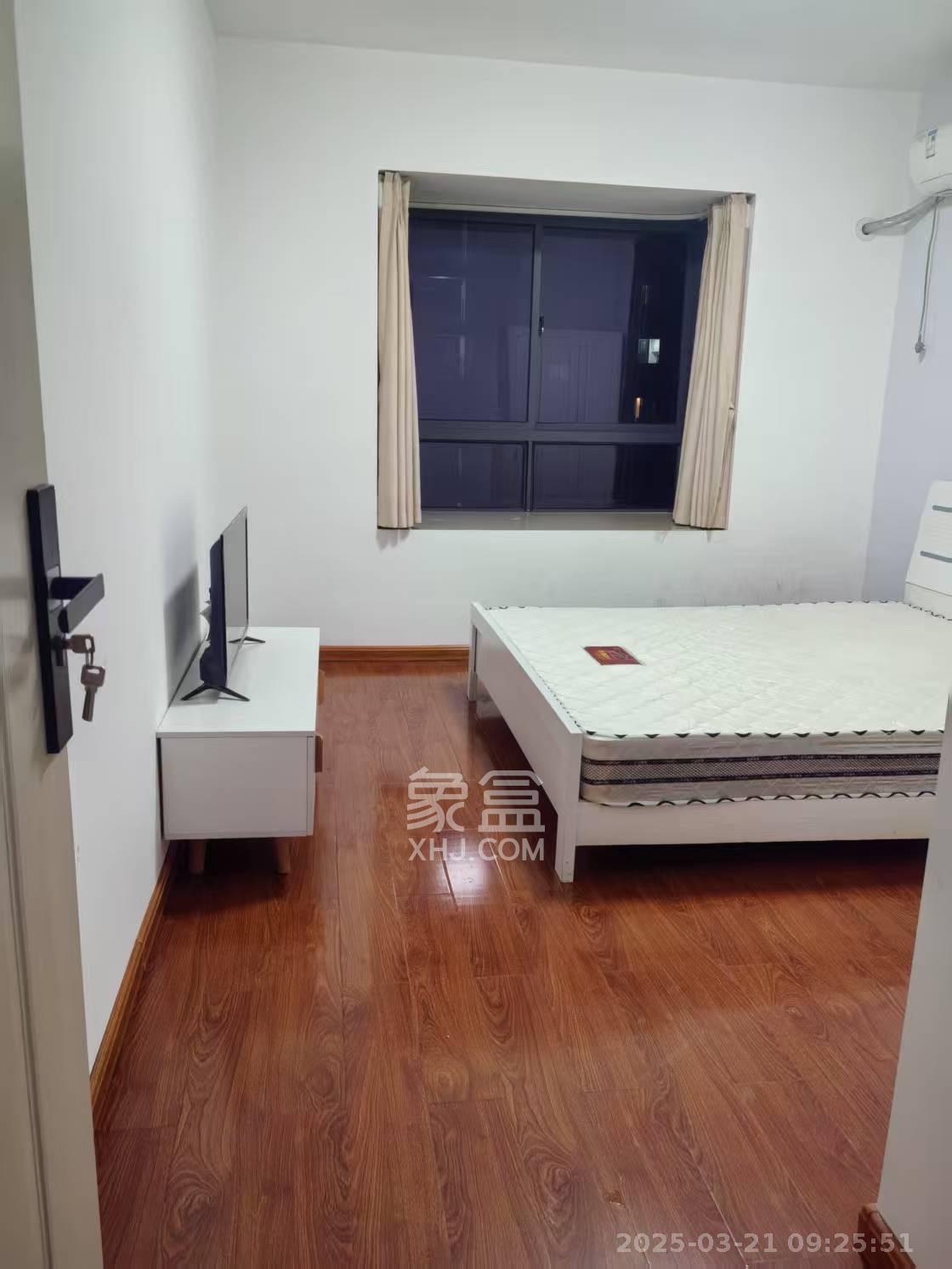 东业上城嘉苑（晟悦国际）  3室2厅2卫   2200.00元/月室内图
