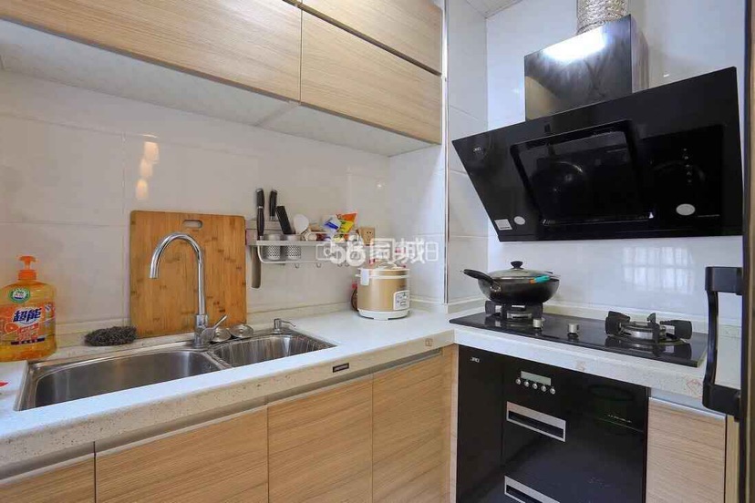 高盛澧园一二期 3室2厅2卫 1700.0元/月 高盛澧园一二期 3室2厅2卫 1700.0元/月室内图