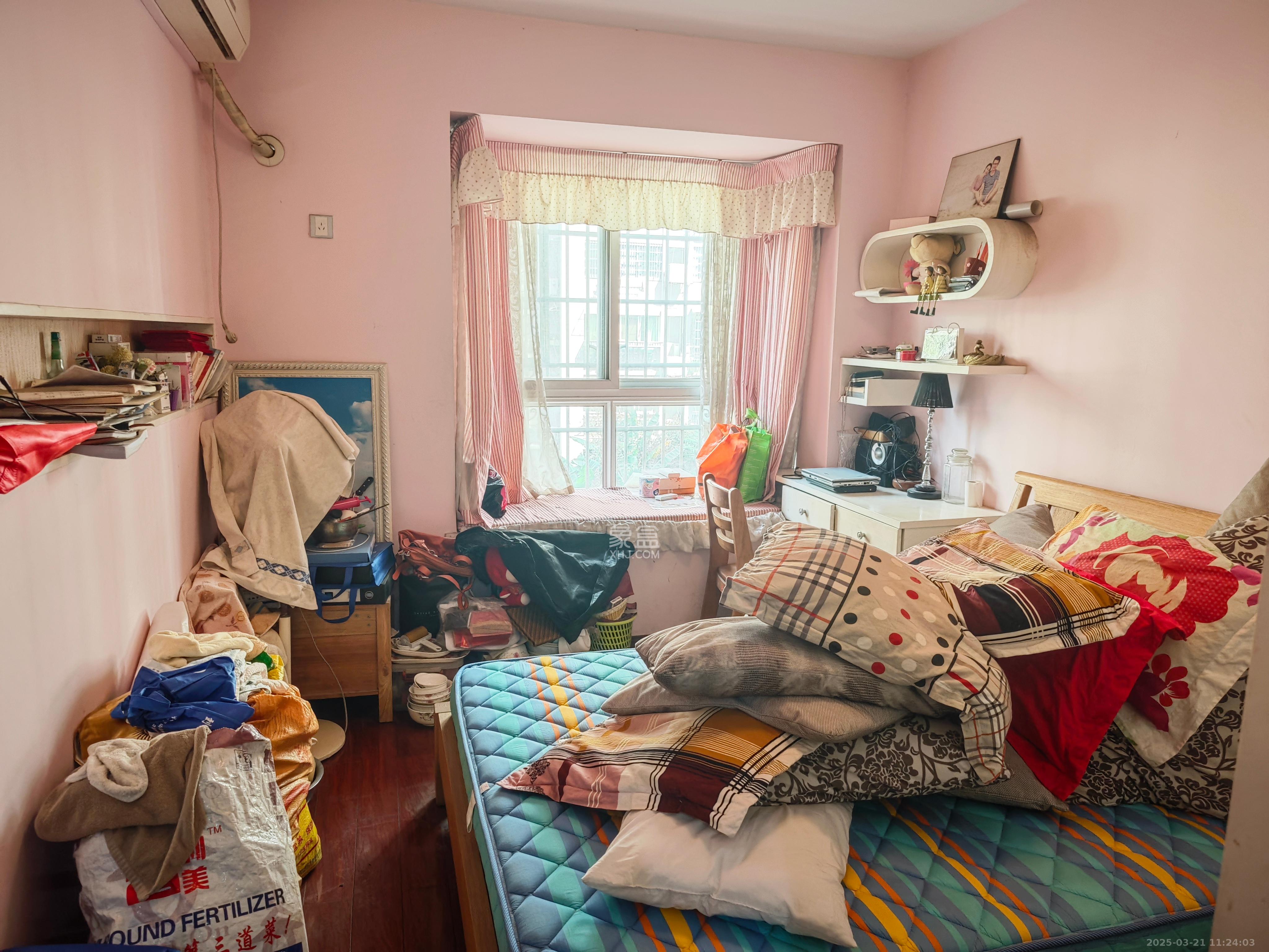 申奥美域  2室2厅2卫    2300.0元/月 申奥美域  2室2厅2卫    2300.0元/月室内图