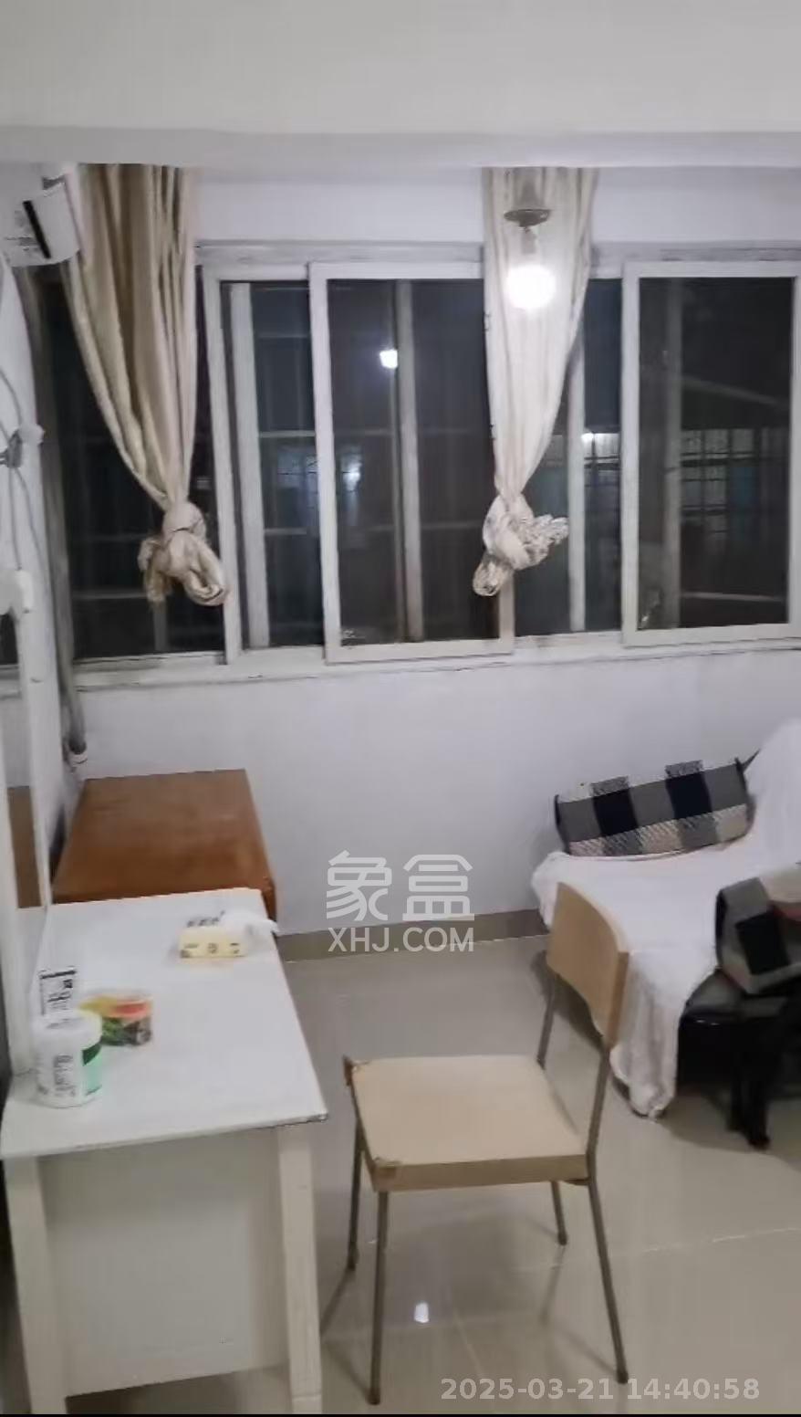 新塘垅小区(高桥物流园) 2室2厅1卫 1500.0元/月 新塘垅小区(高桥物流园) 2室2厅1卫 1500.0元/月室内图