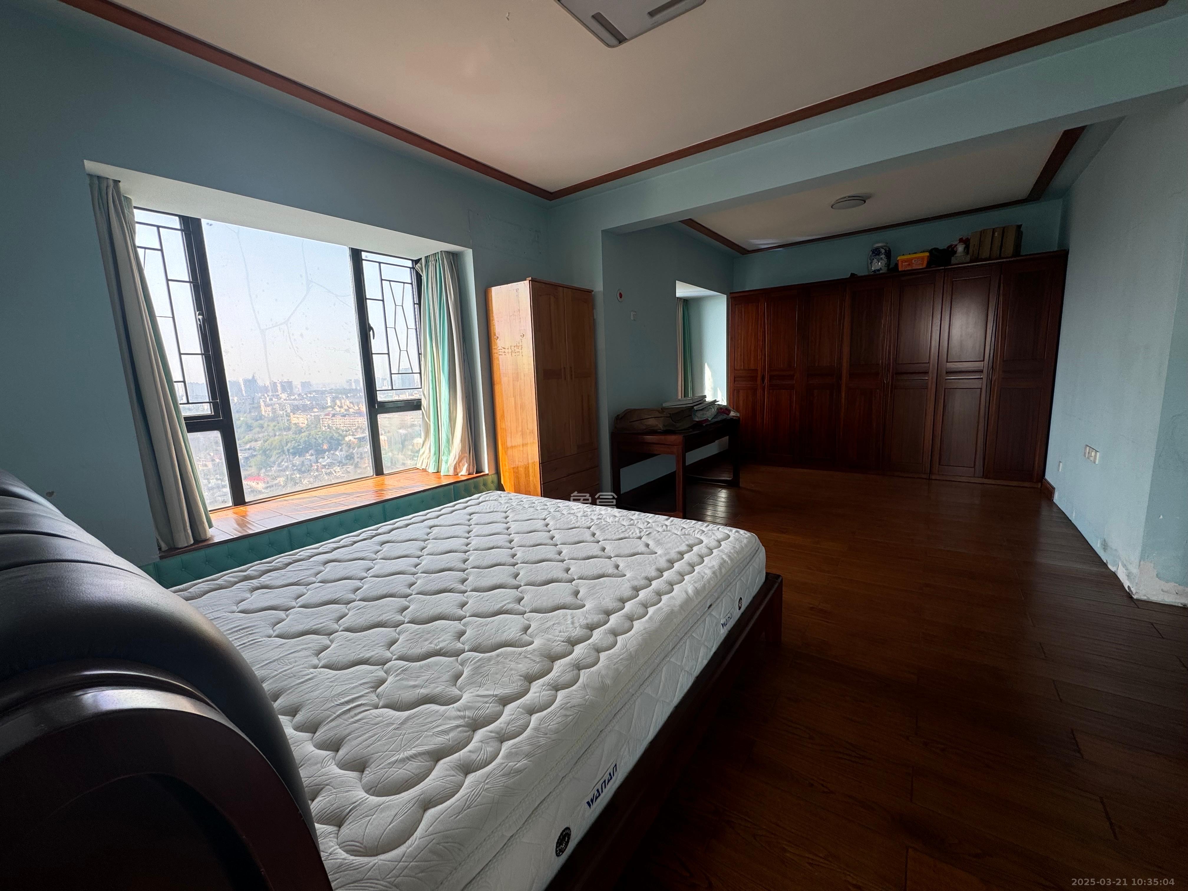 松雅湖金岸 3室2厅2卫 2500.0元/月 松雅湖金岸 3室2厅2卫 2500.0元/月室内图