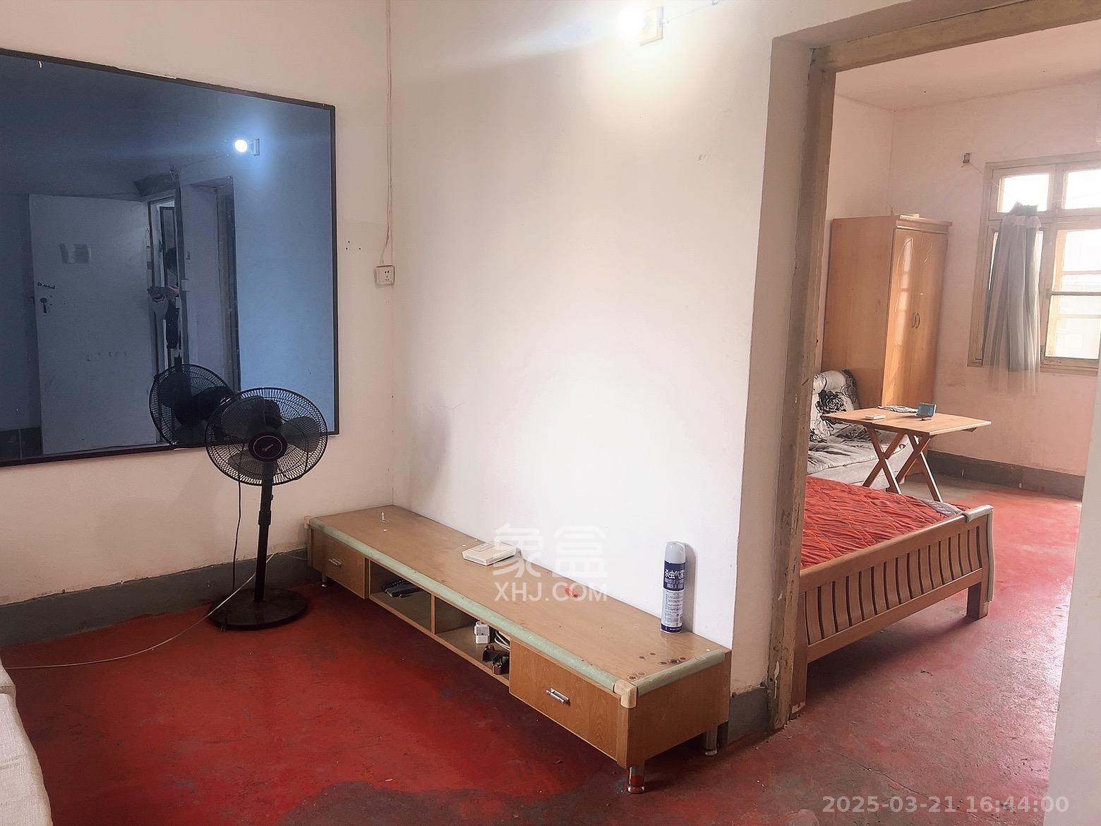 航天大院 2室1厅1卫 1100.0元/月 航天大院 2室1厅1卫 1100.0元/月室内图