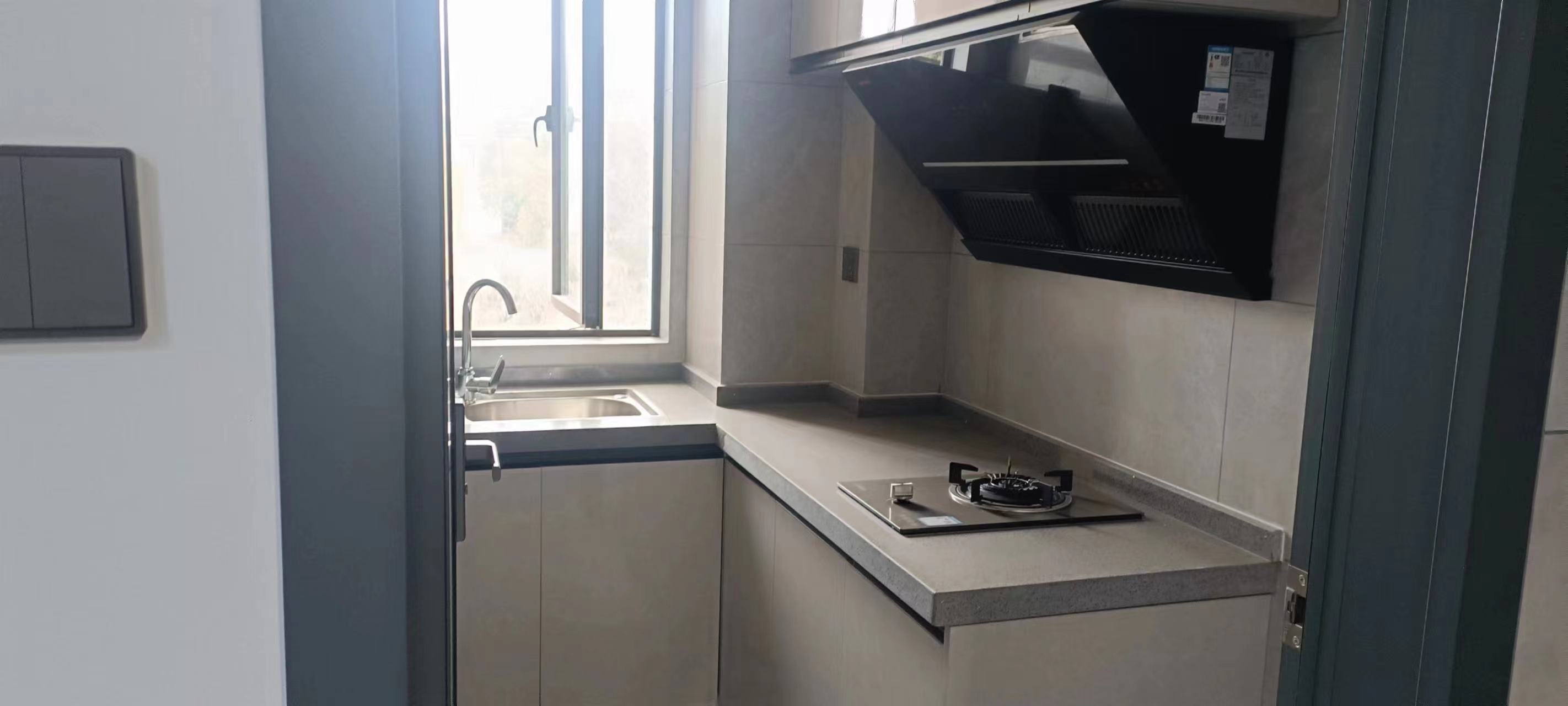 唯独逸臣公园 1室0厅0卫 1300.0元/月 唯独逸臣公园 1室0厅0卫 1300.0元/月室内图