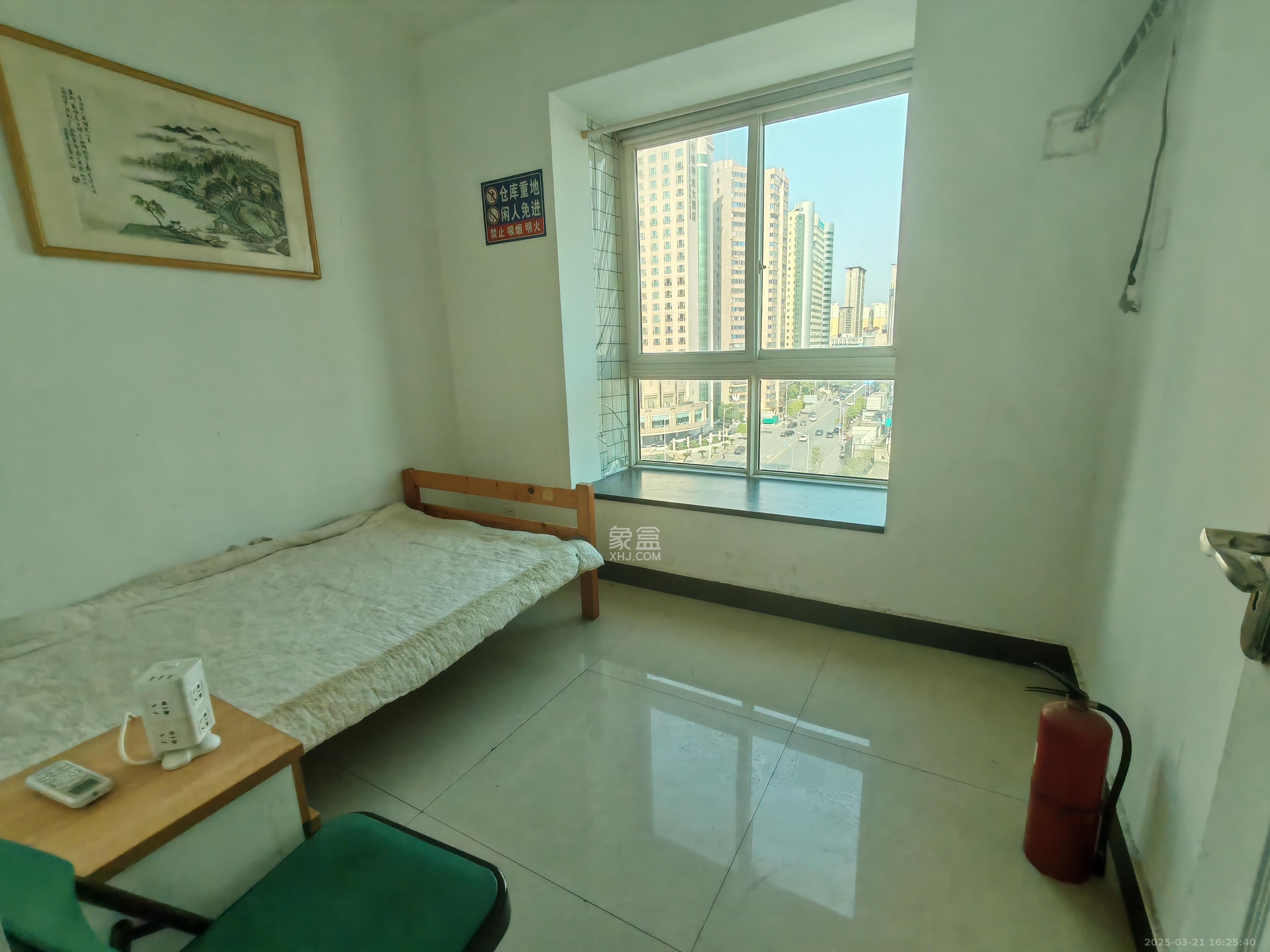 兴威名城 4室2厅2卫 4500.0元/月 兴威名城 4室2厅2卫 4500.0元/月室内图