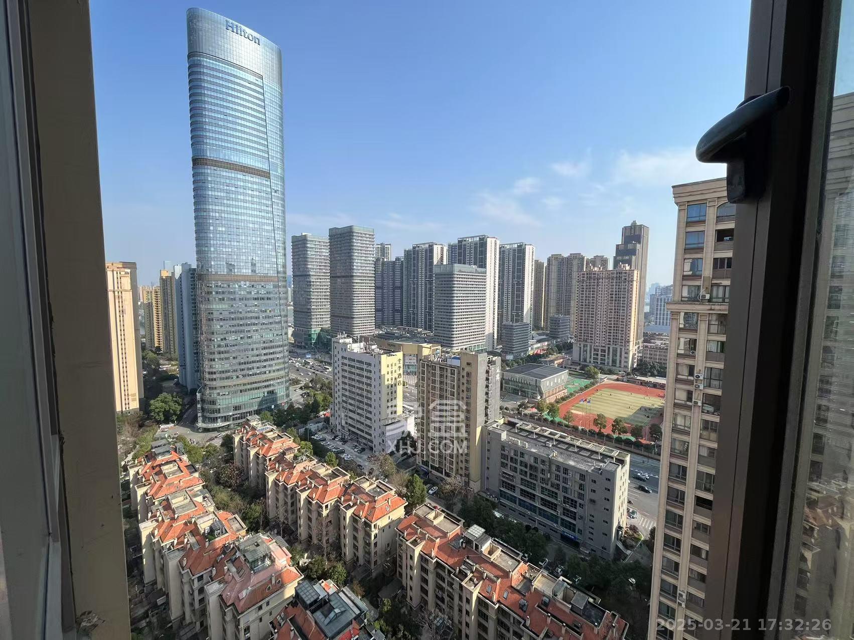 世茂铂翠湾二期  2室2厅1卫   3400.00元/月小区图