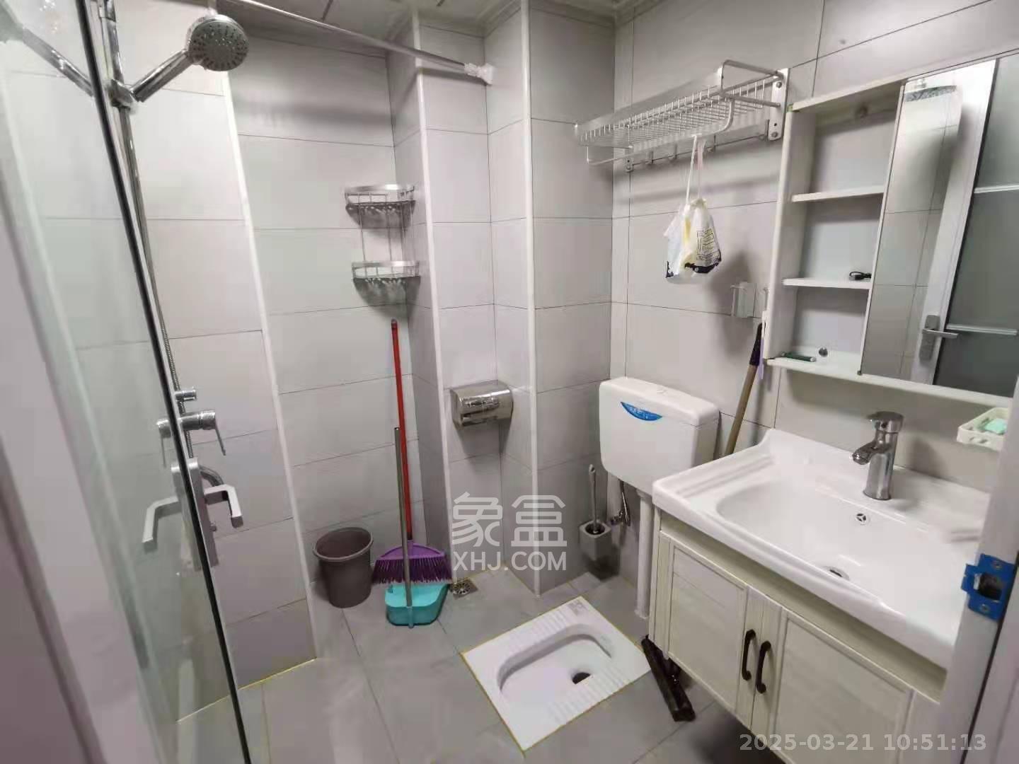 国泰九龙湾  1室1厅1卫   1320.00元/月室内图