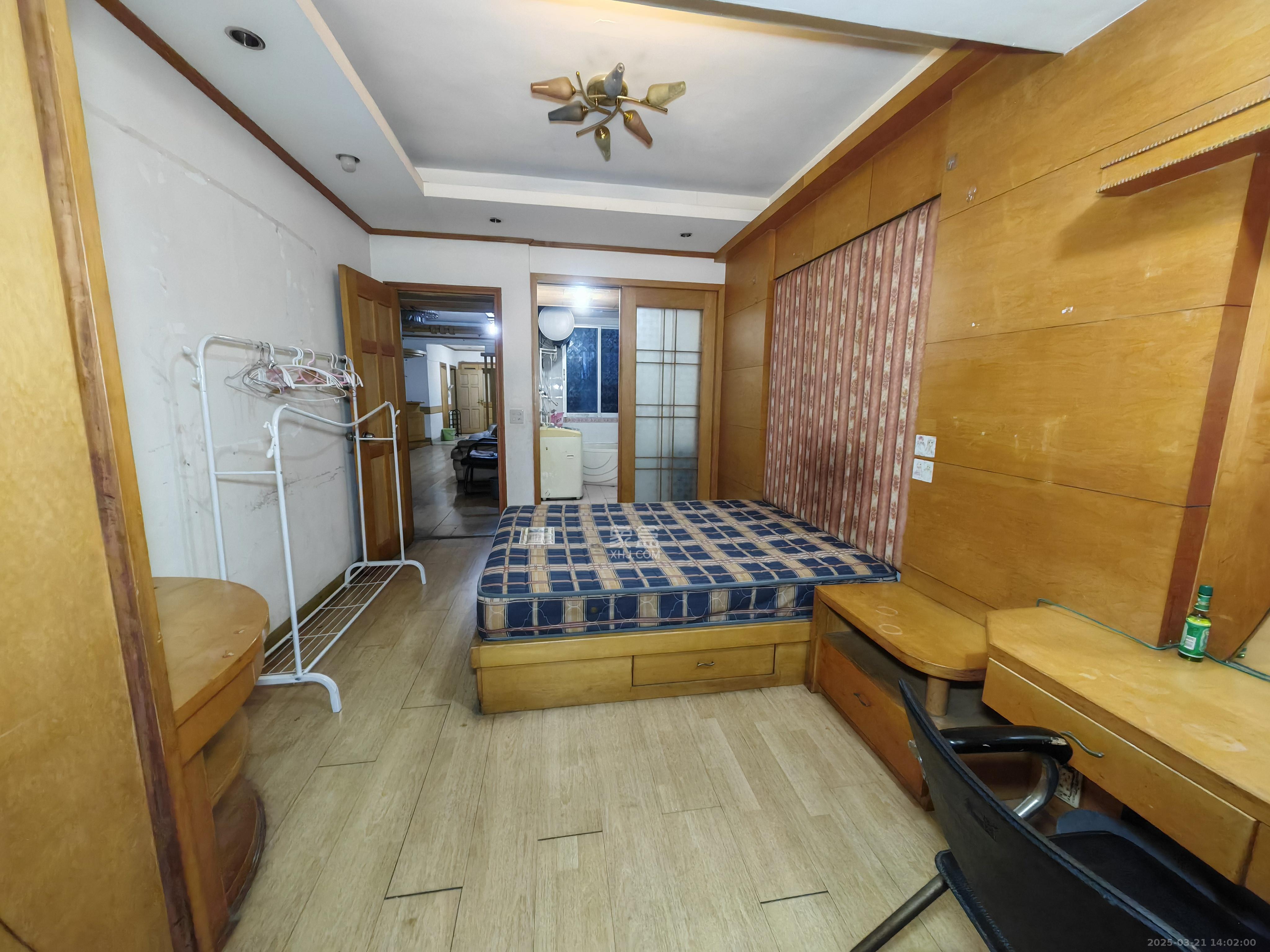 红旗雅居 3室2厅2卫 1700.0元/月 红旗雅居 3室2厅2卫 1700.0元/月室内图