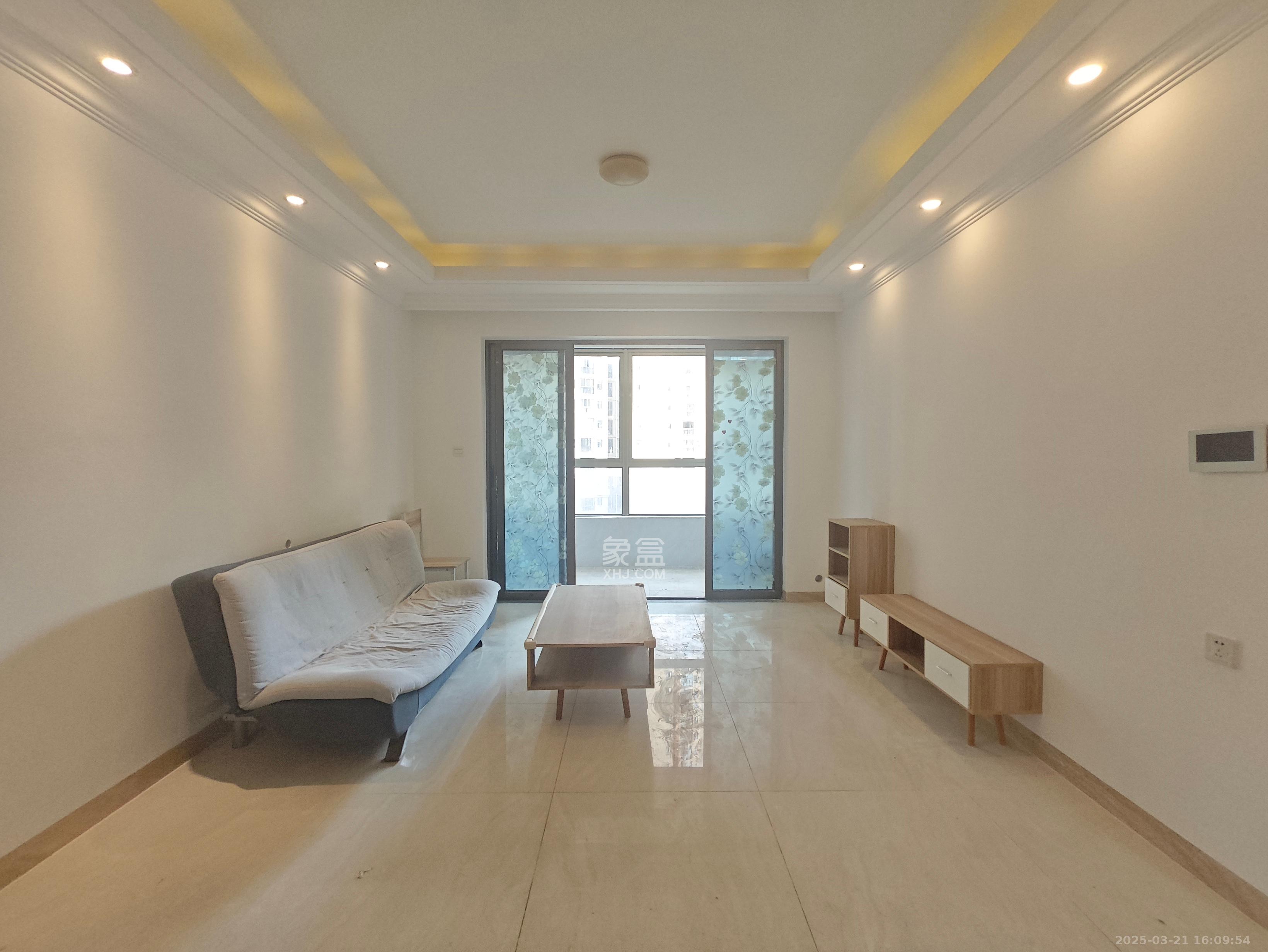 江山帝景哈佛  3室2厅1卫    2200.0元/月 江山帝景哈佛  3室2厅1卫    2200.0元/月室内图