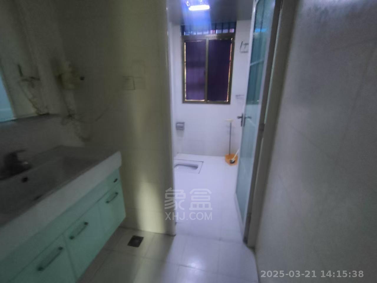 庐山恋 3室1厅1卫 1700.0元/月 庐山恋 3室1厅1卫 1700.0元/月室内图